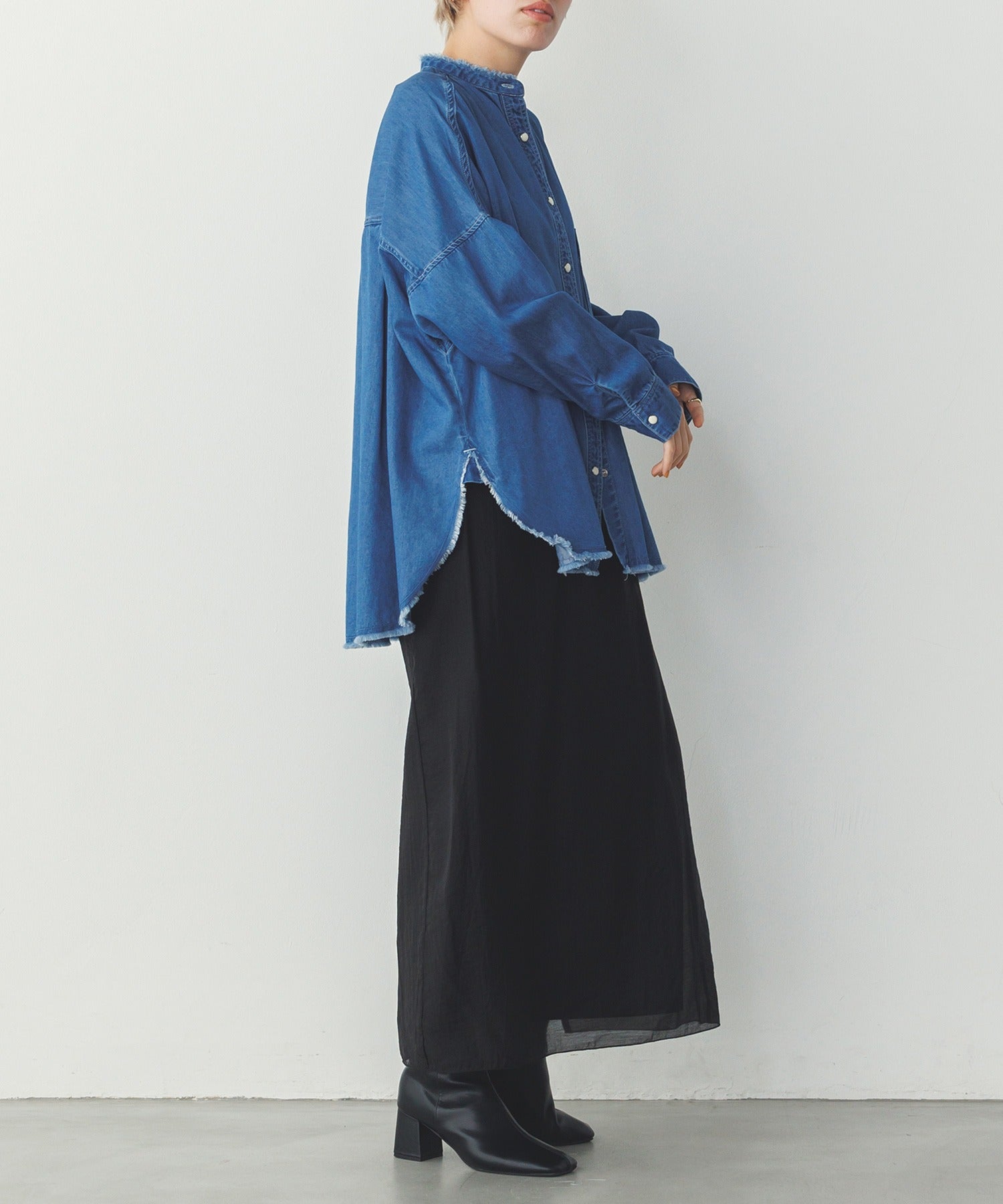 【WEB限定/別注】 バンドカラー オーバーサイズ デニムシャツ