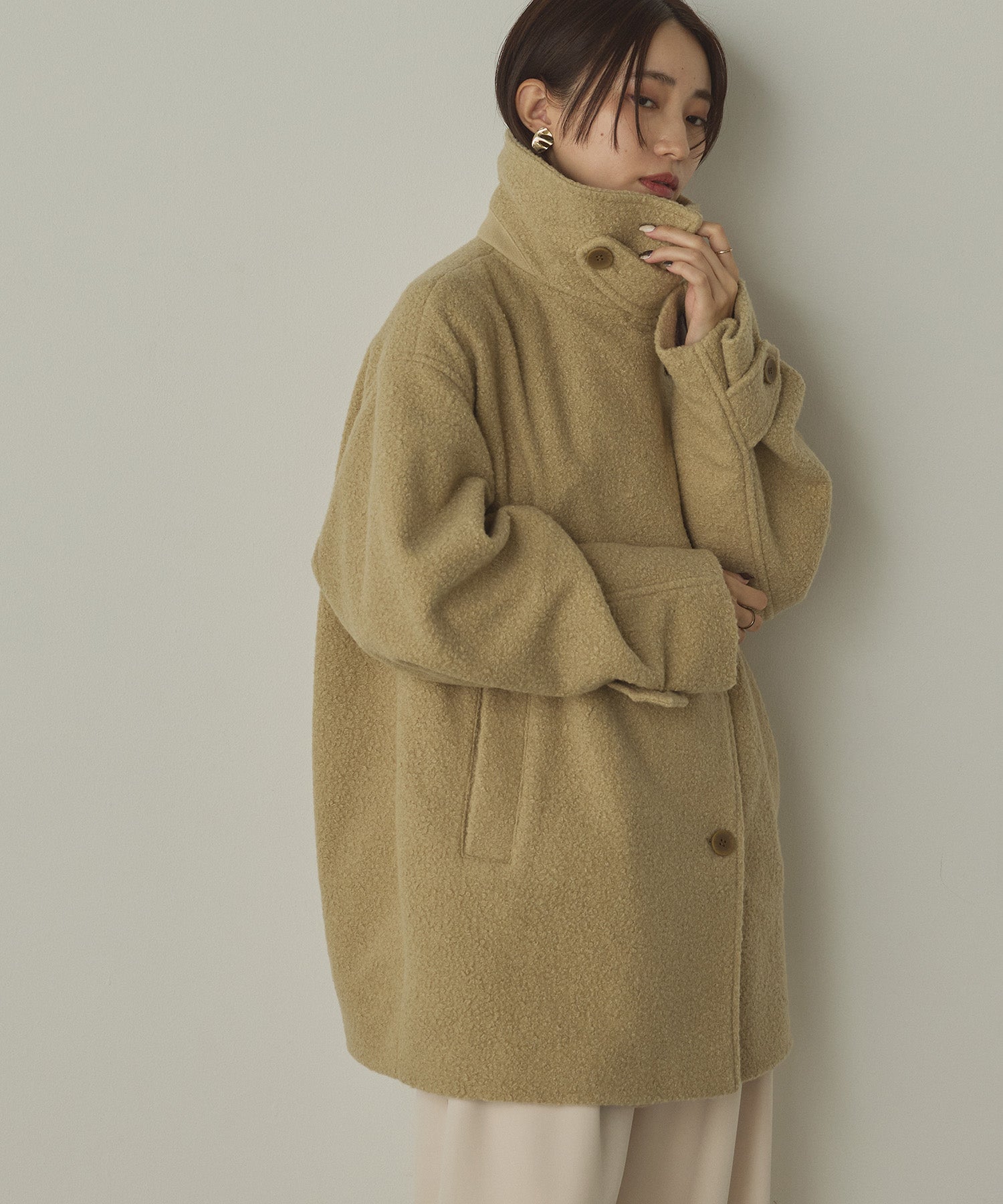 BOUCLE MEDIUM COAT