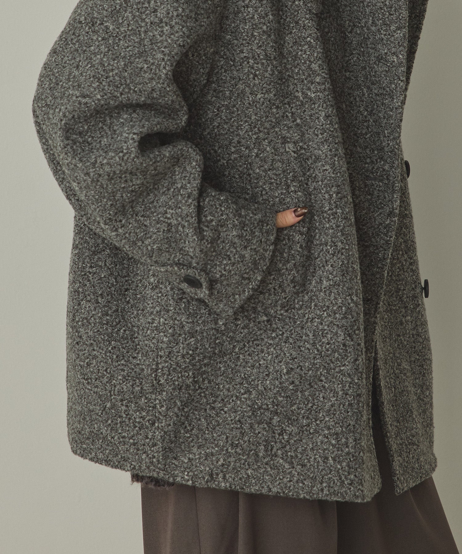 BOUCLE MEDIUM COAT