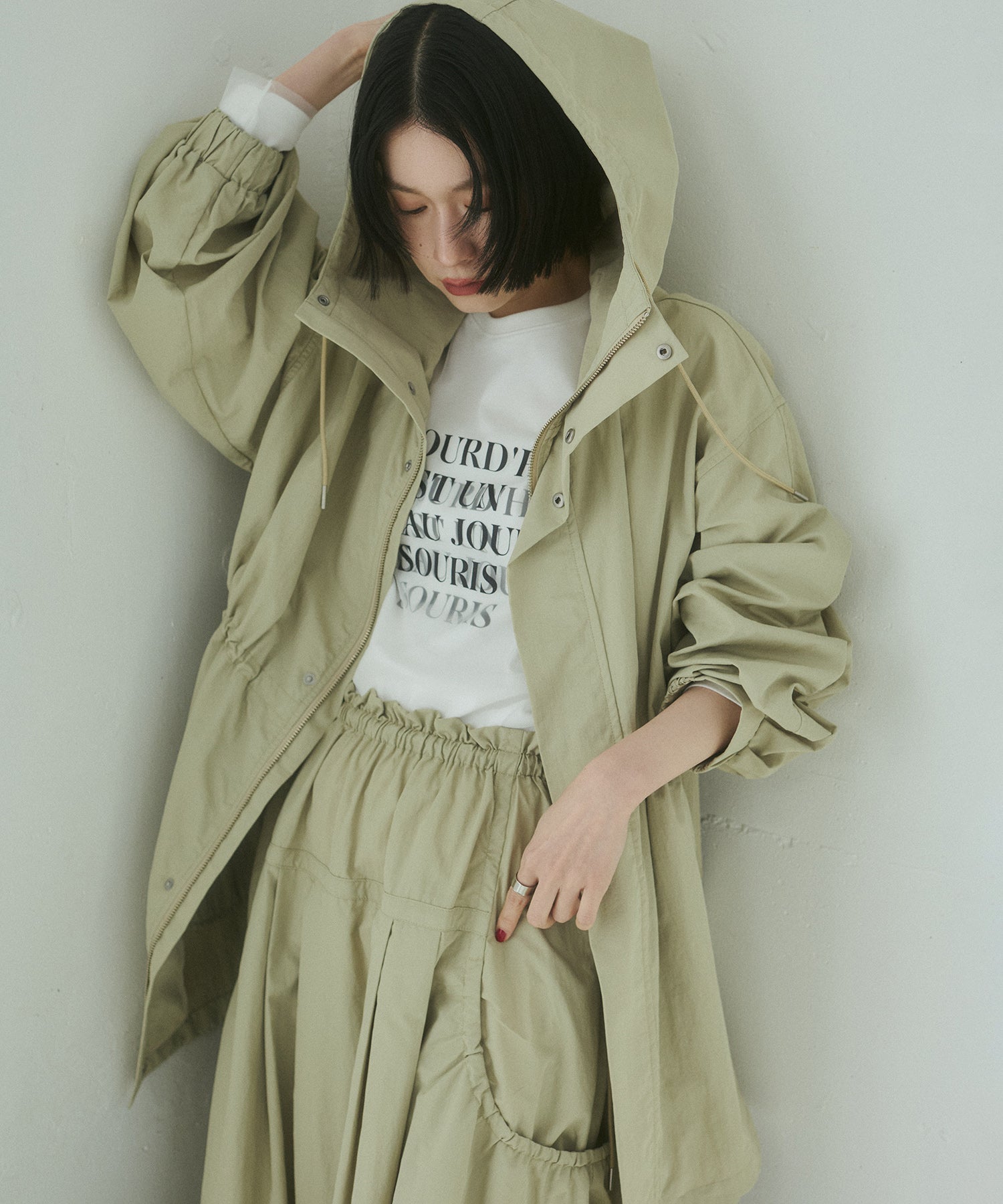 ナイロン マウンテンパーカー