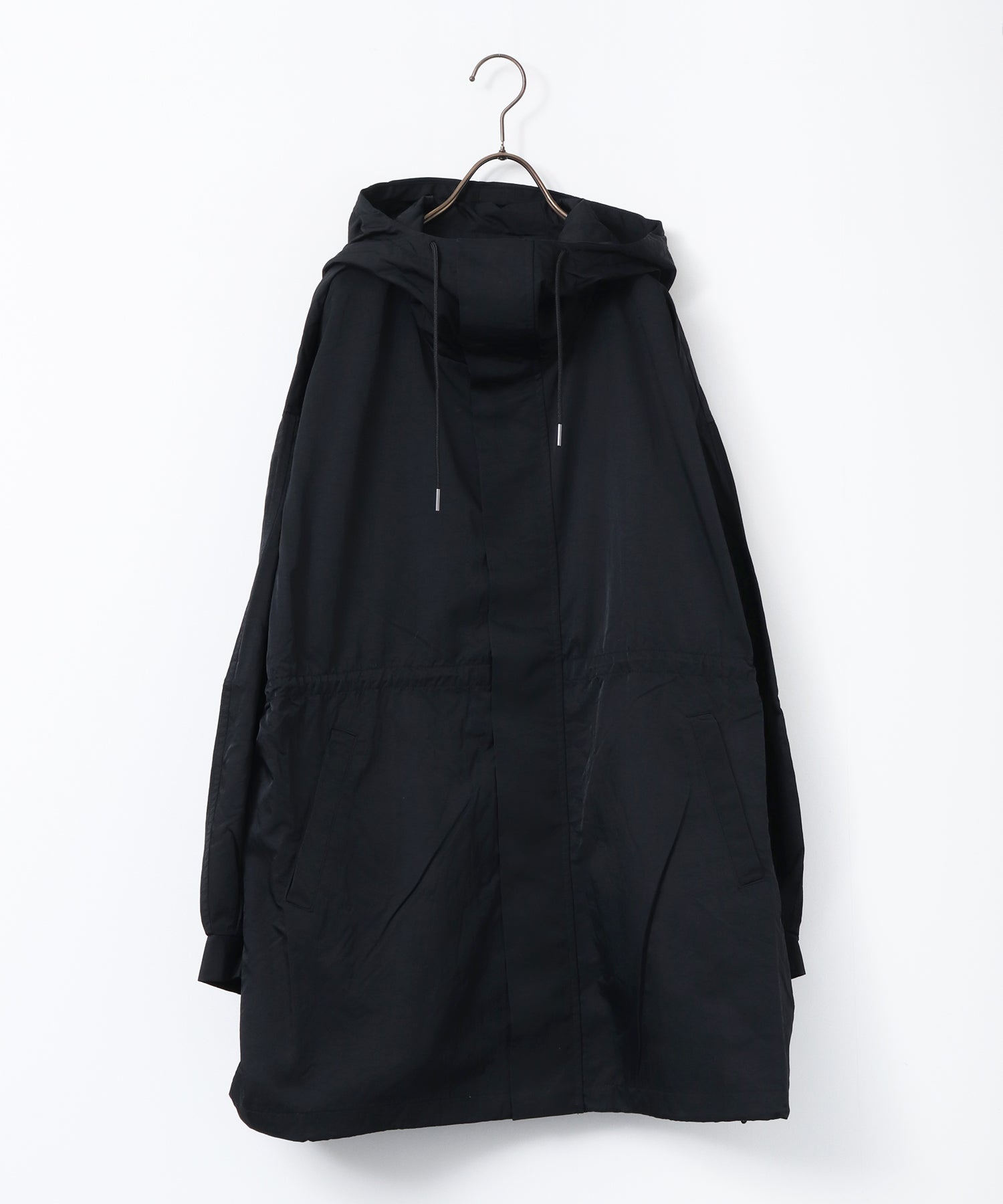 ナイロン マウンテンパーカー