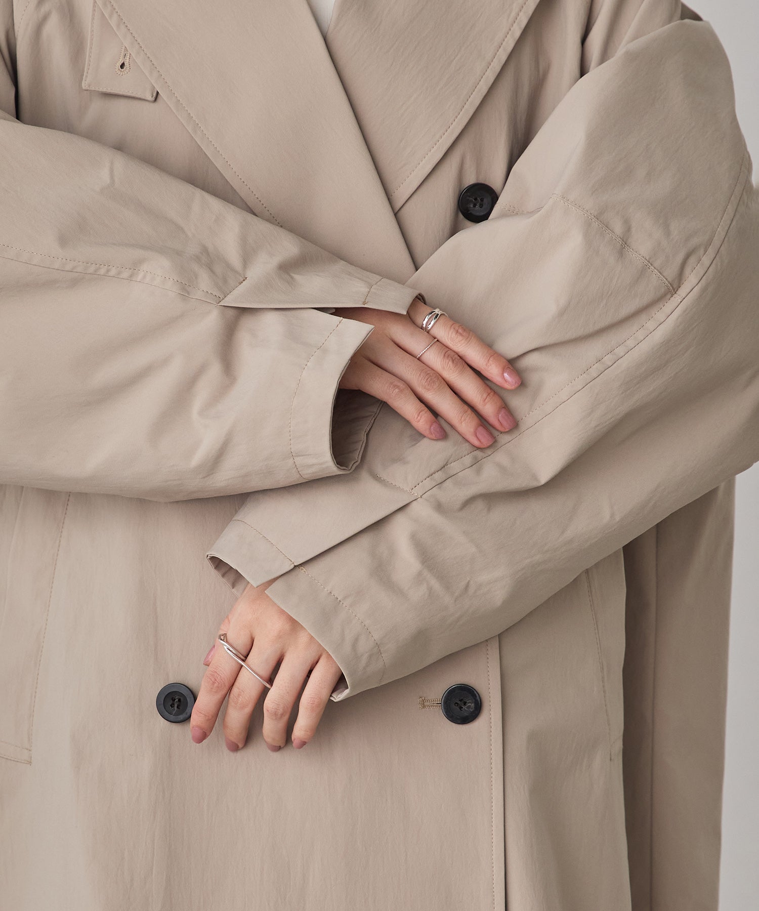 ストレッチポリエステル トレンチコート