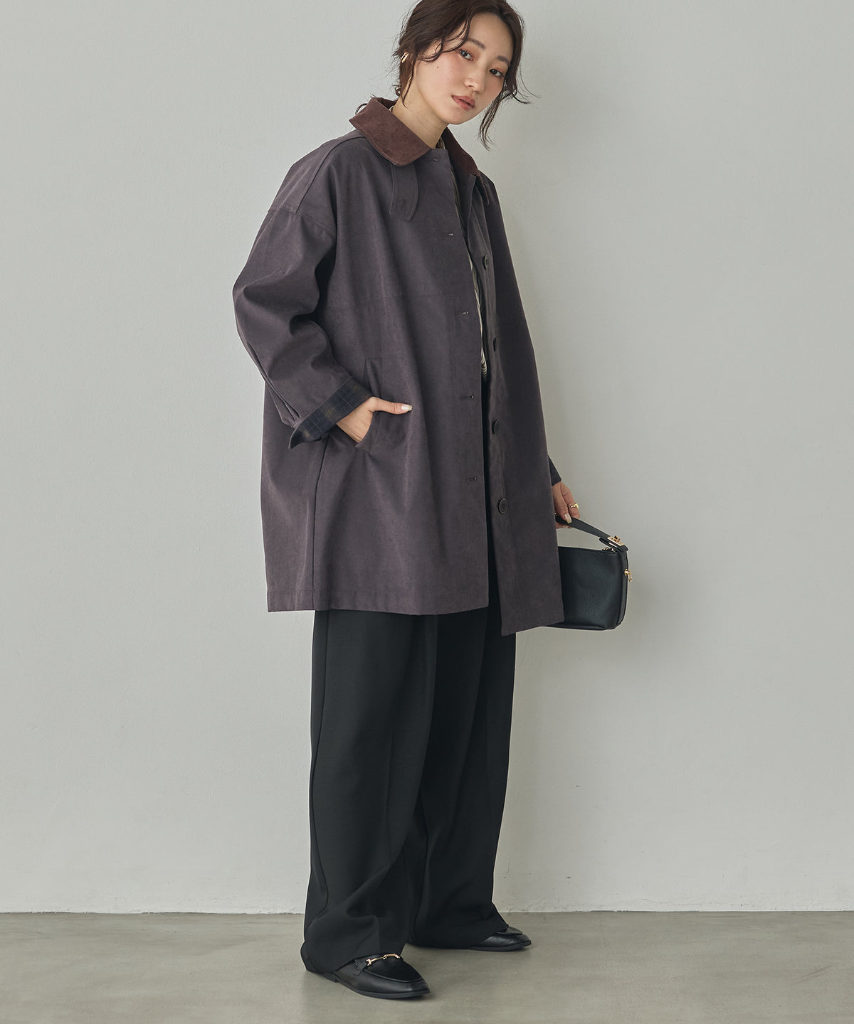 COLOUR-BLOCKED COLLAR BONDED STAND-UP COLLAR COAT