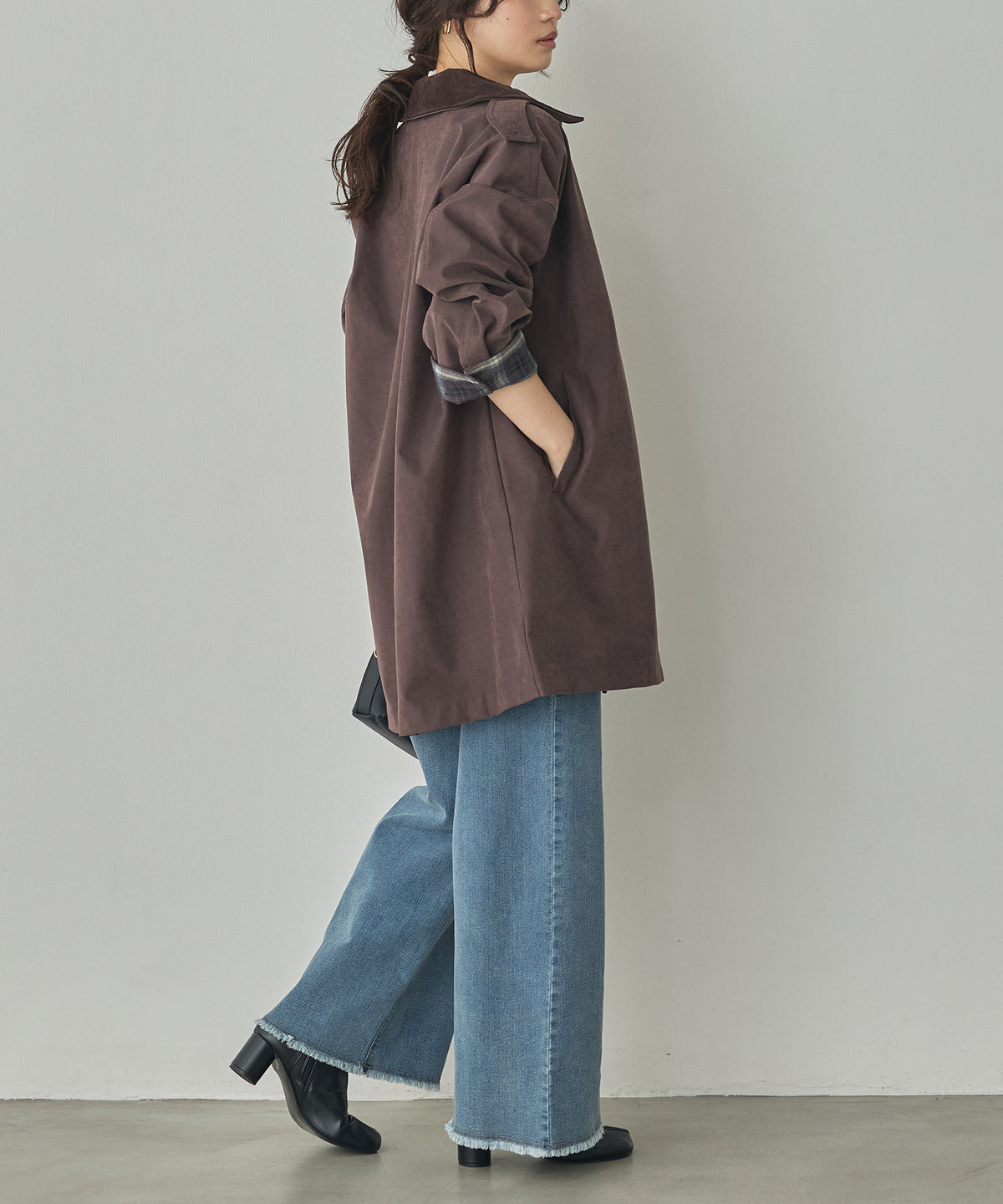 COLOUR-BLOCKED COLLAR BONDED STAND-UP COLLAR COAT