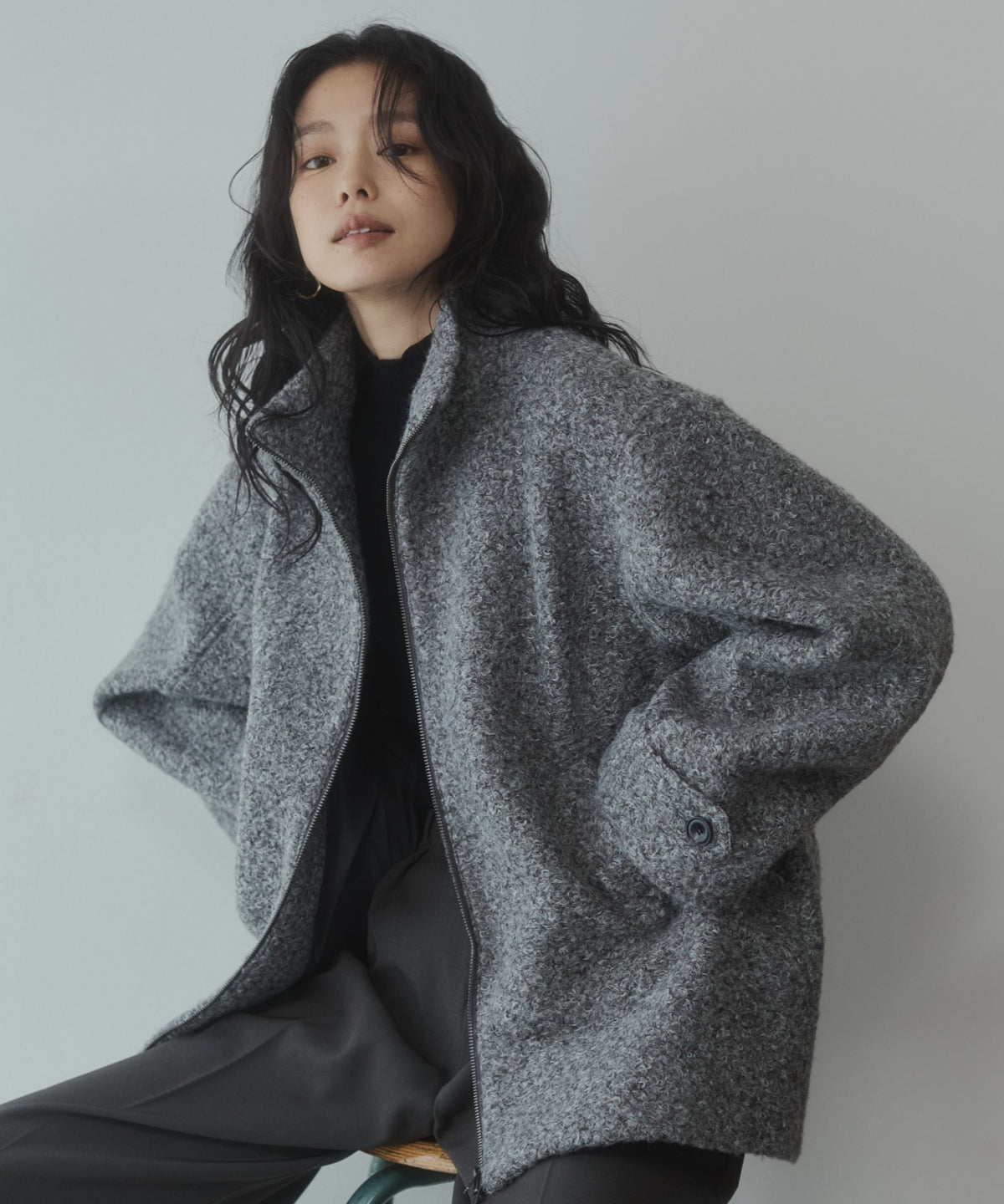 CURLY BOUCLÉ STAND-UP COLLAR MEDIUM COAT