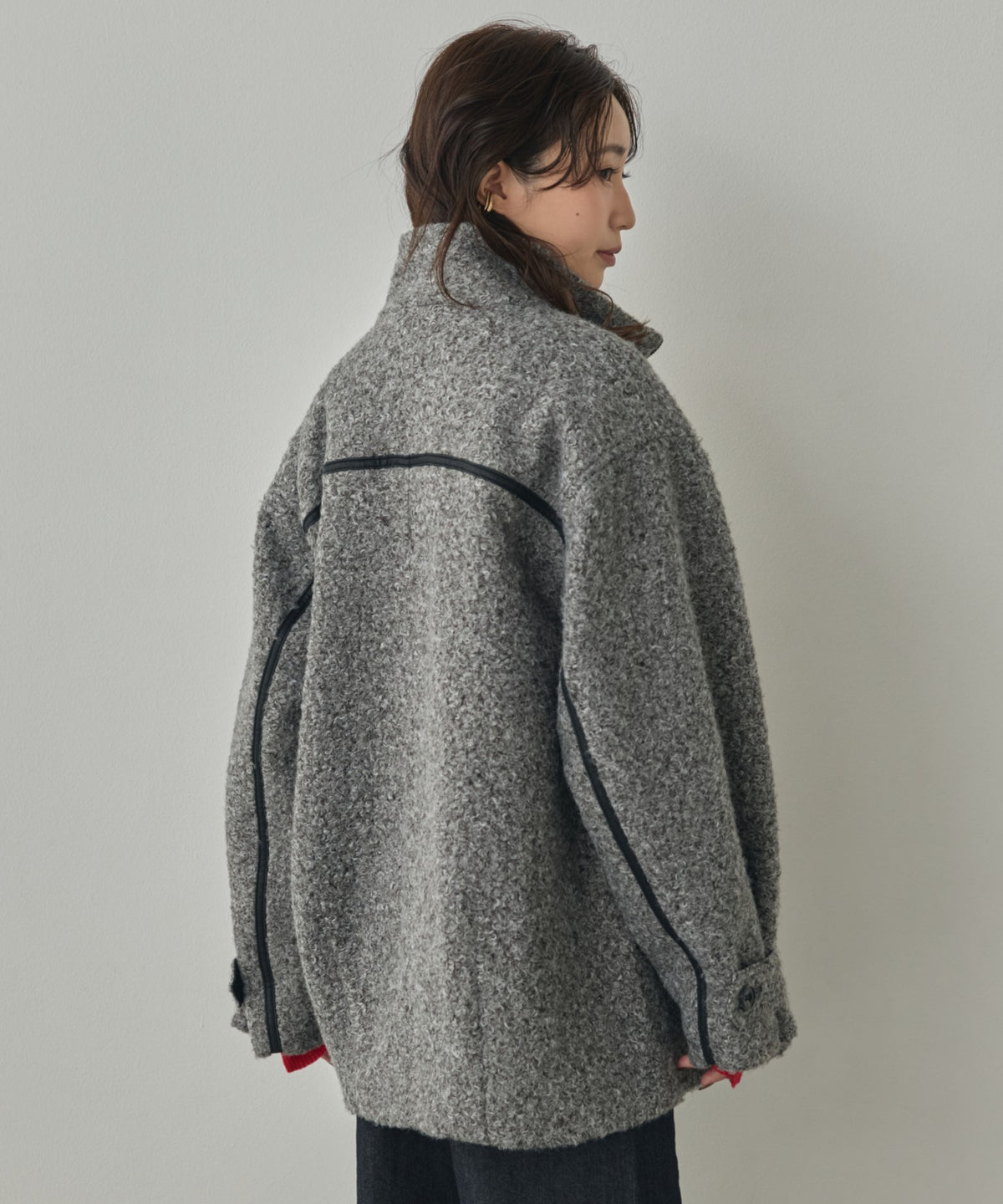 CURLY BOUCLÉ STAND-UP COLLAR MEDIUM COAT