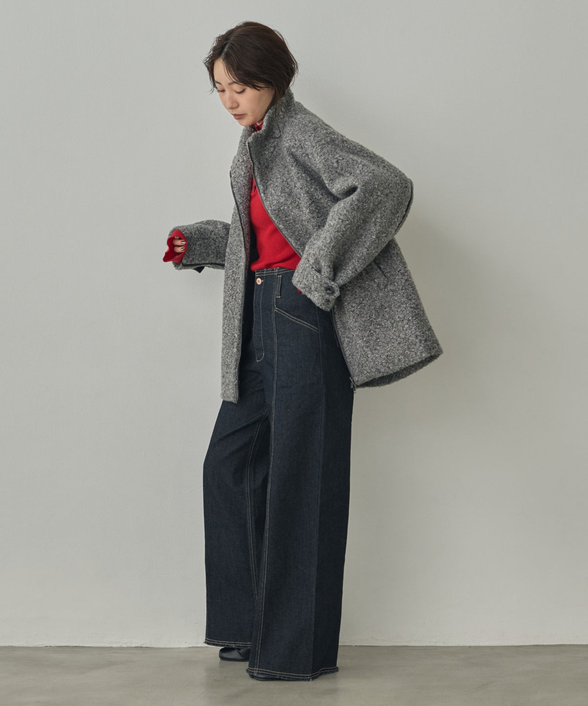 CURLY BOUCLÉ STAND-UP COLLAR MEDIUM COAT