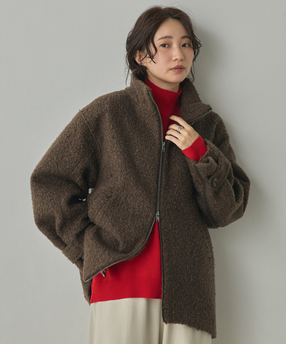 CURLY BOUCLÉ STAND-UP COLLAR MEDIUM COAT