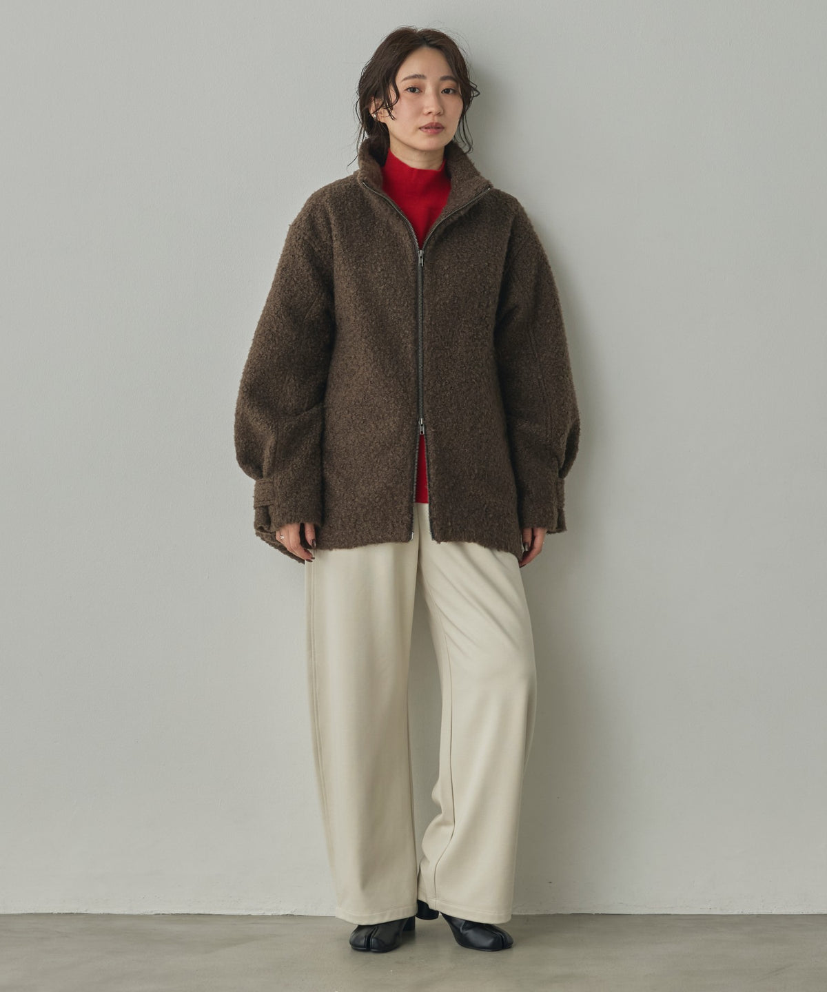 CURLY BOUCLÉ STAND-UP COLLAR MEDIUM COAT