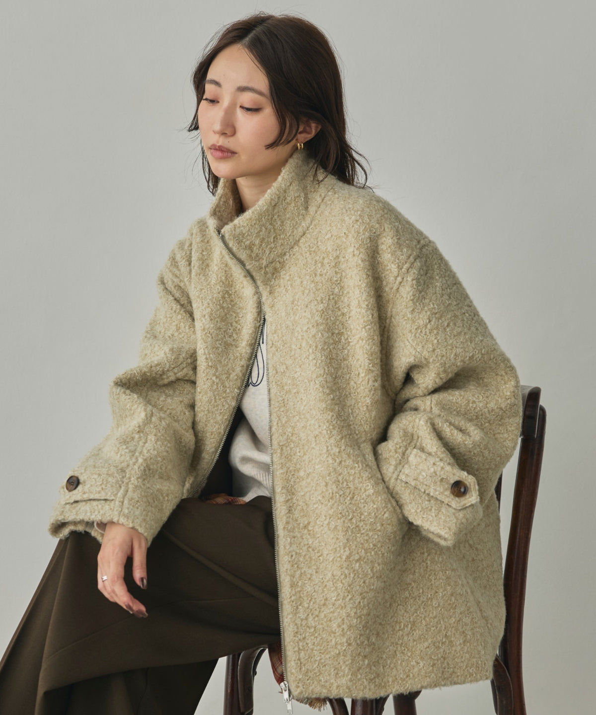 CURLY BOUCLÉ STAND-UP COLLAR MEDIUM COAT