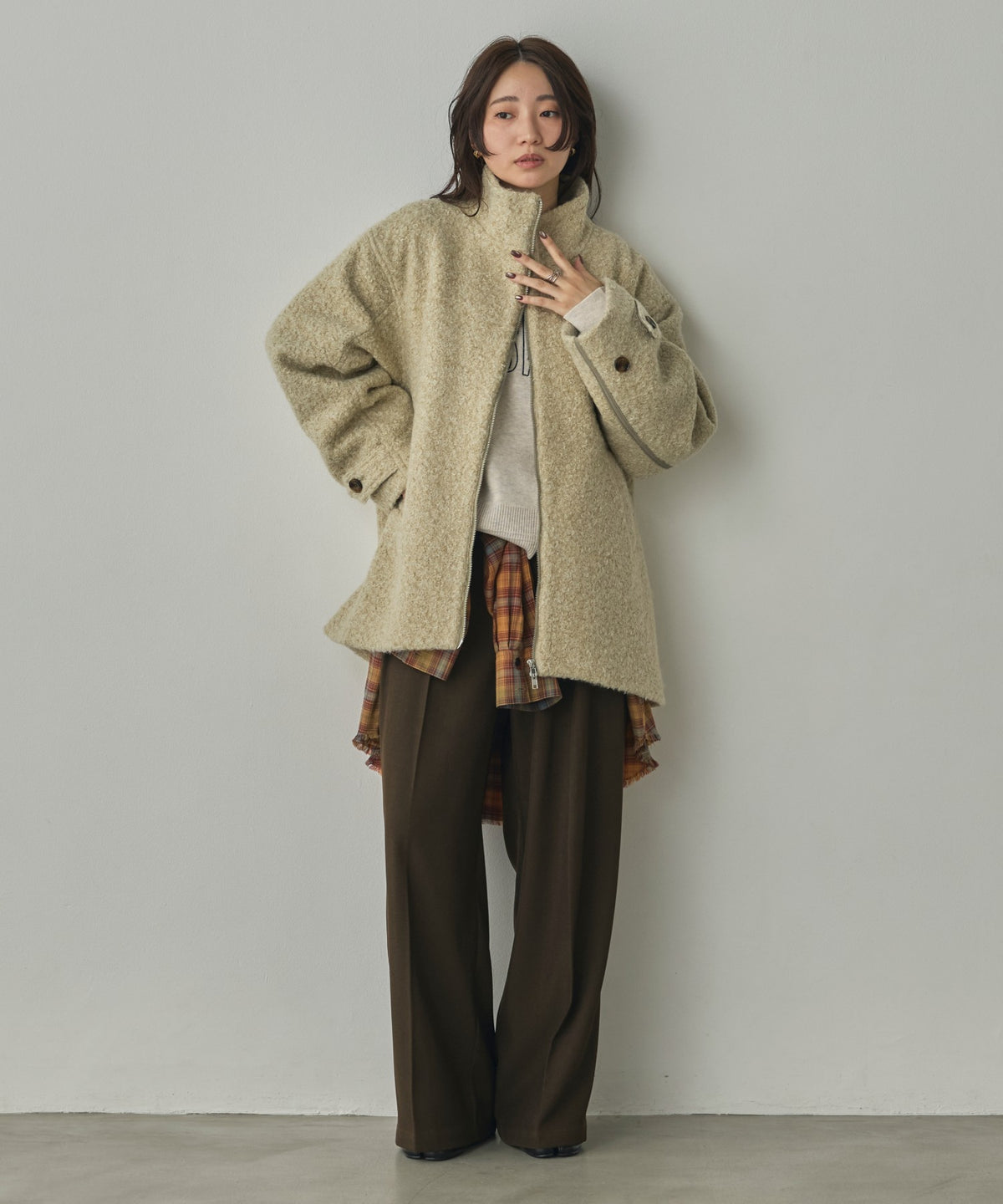 CURLY BOUCLÉ STAND-UP COLLAR MEDIUM COAT