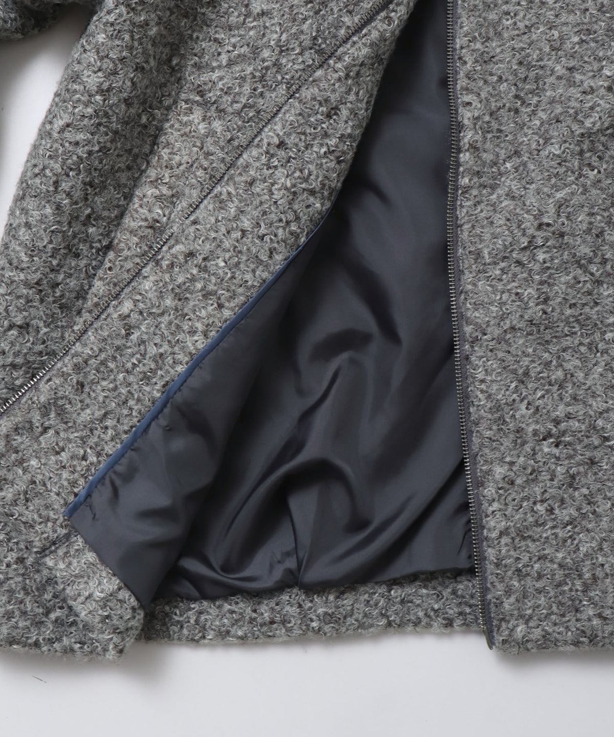 CURLY BOUCLÉ STAND-UP COLLAR MEDIUM COAT