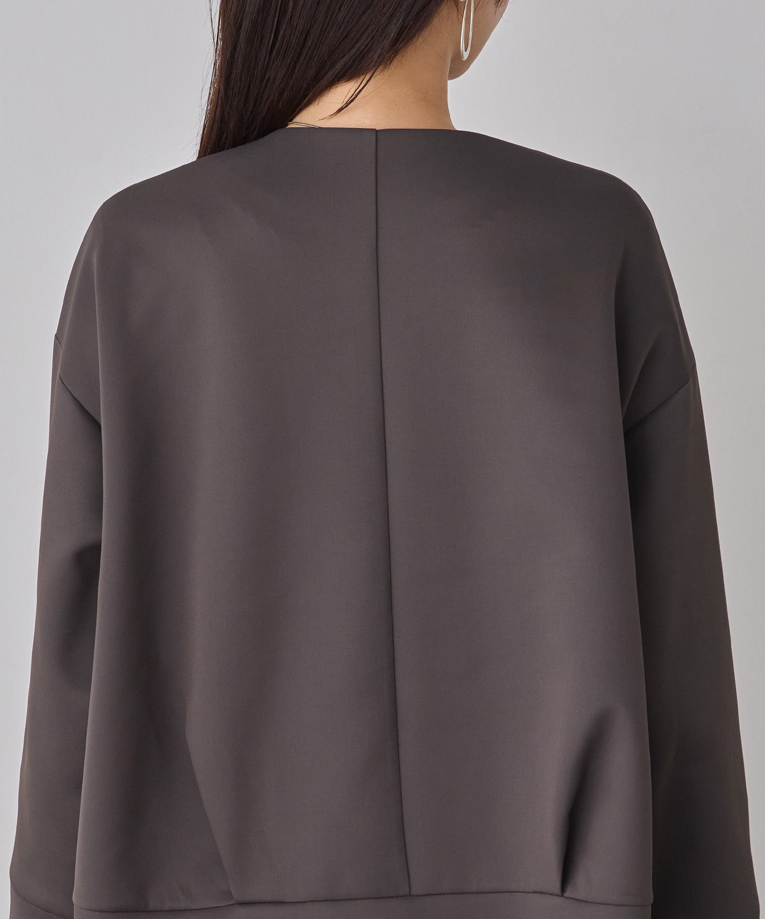 CARDBOARD COLLARLESS COAT