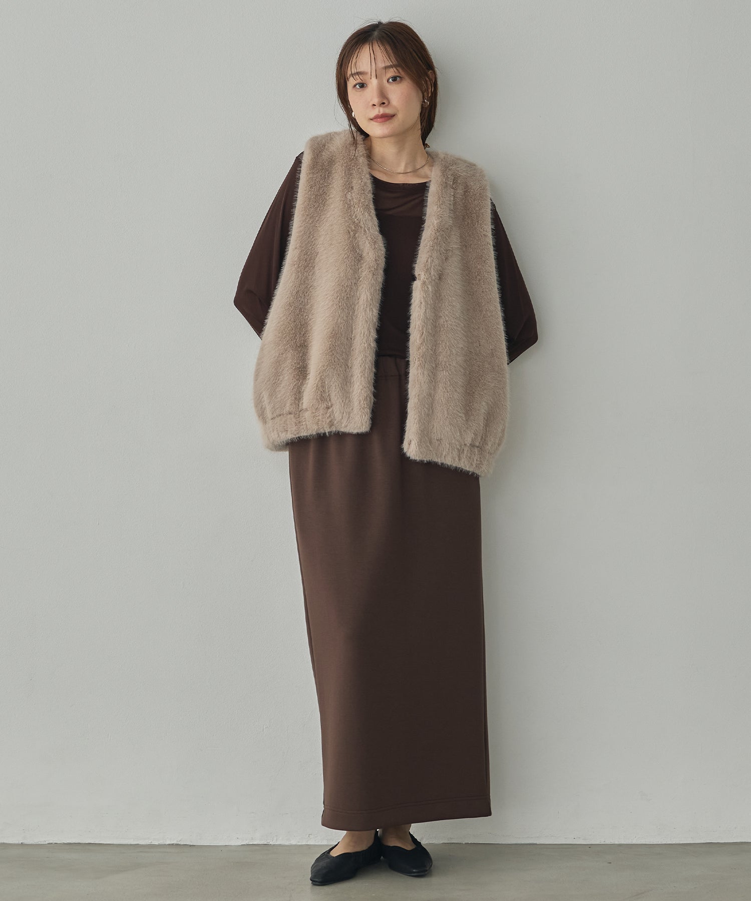 MIDI-LENGTH V-NECK FAUX FUR VEST