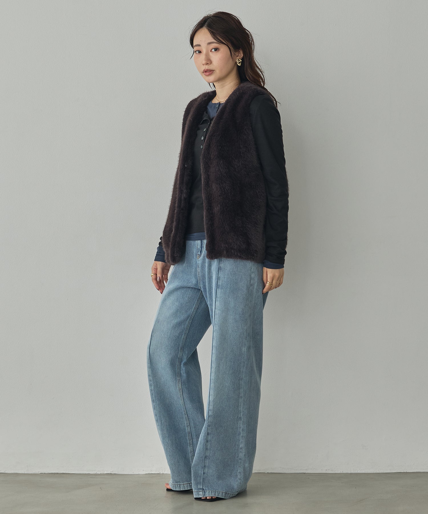 MIDI-LENGTH V-NECK FAUX FUR VEST