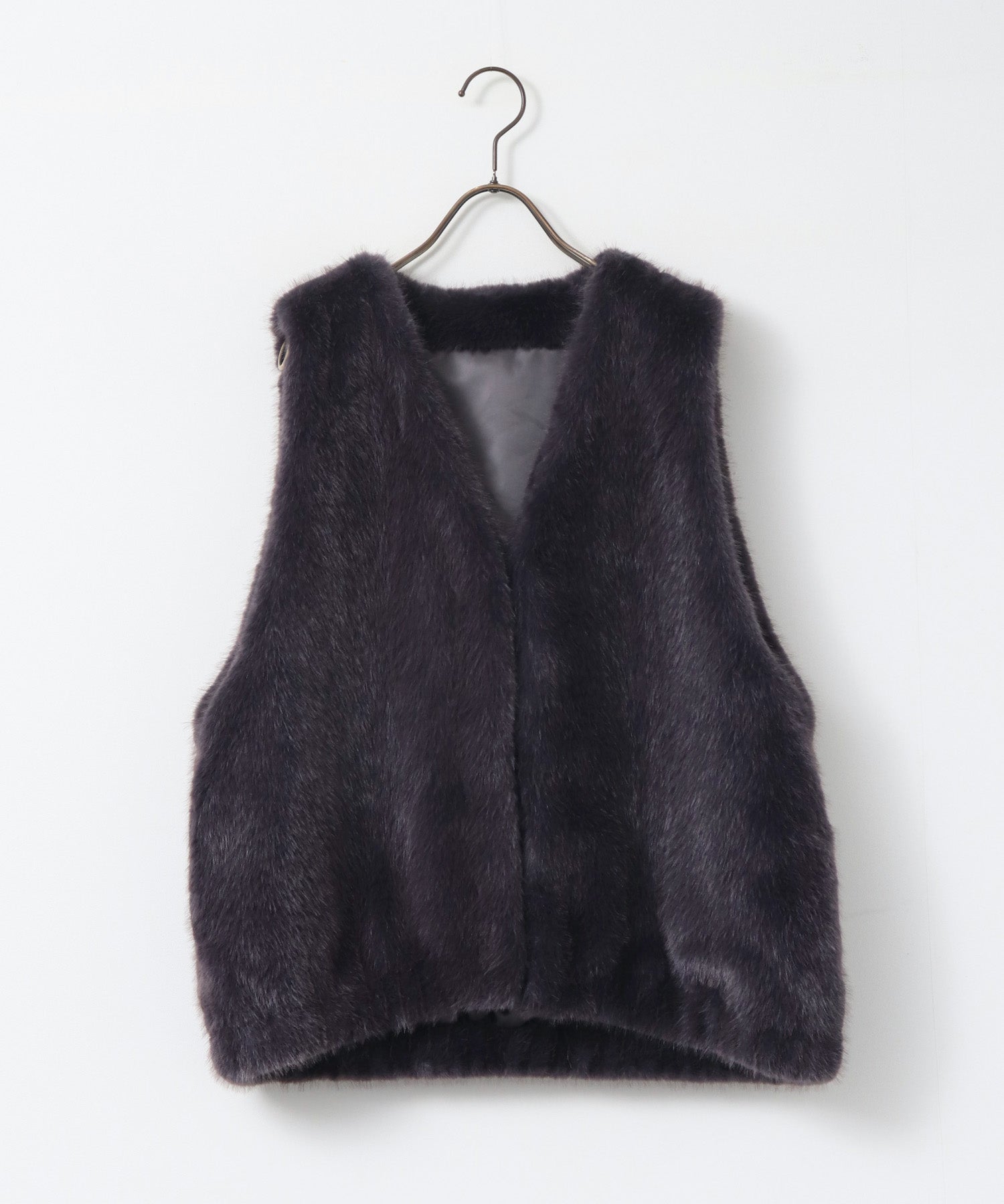 MIDI-LENGTH V-NECK FAUX FUR VEST