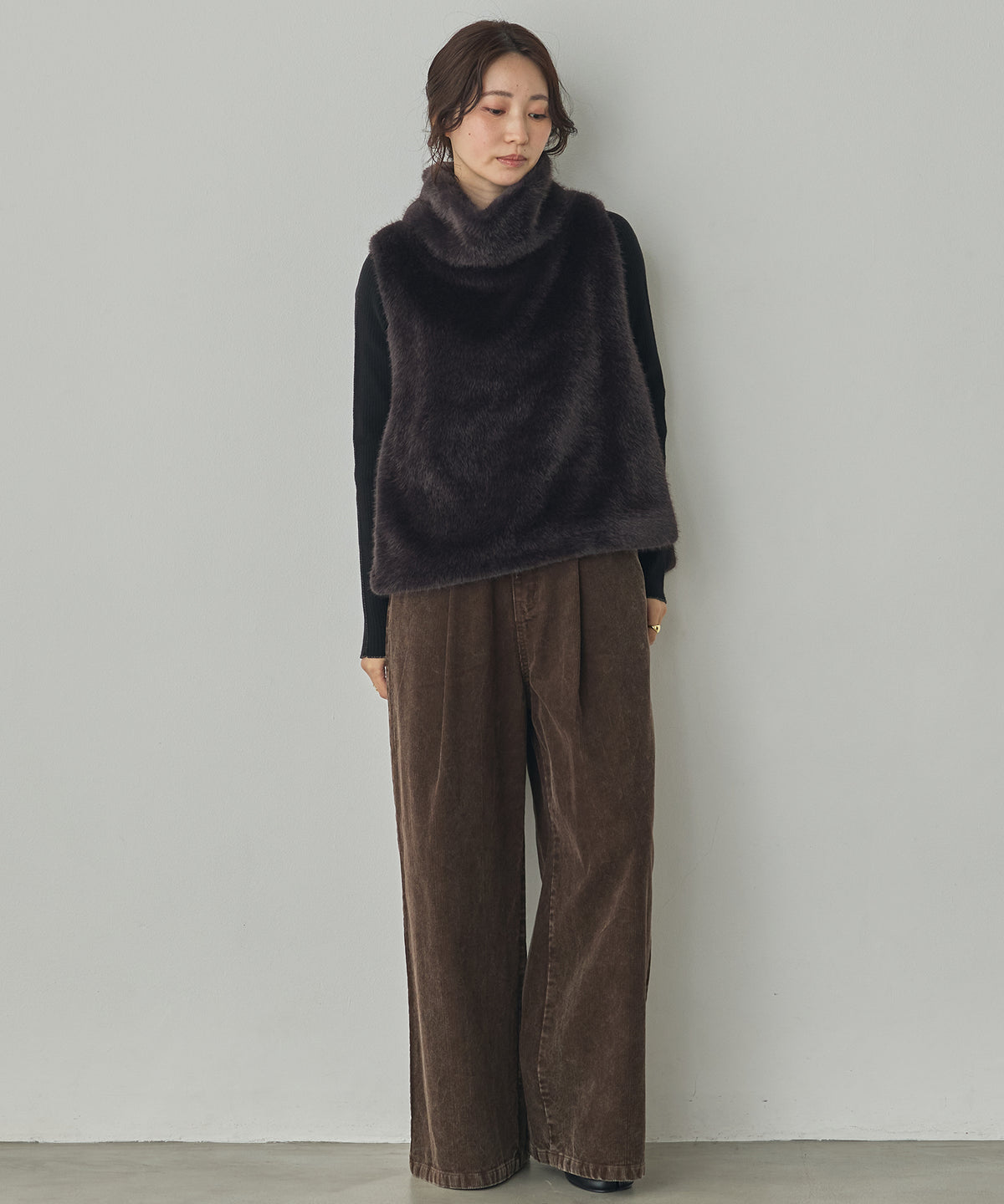 FUR HIGH-NECK VEST