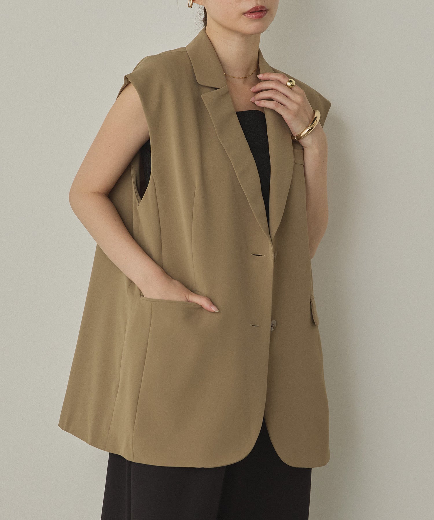 POLY TWILL BACK FASTENER VEST