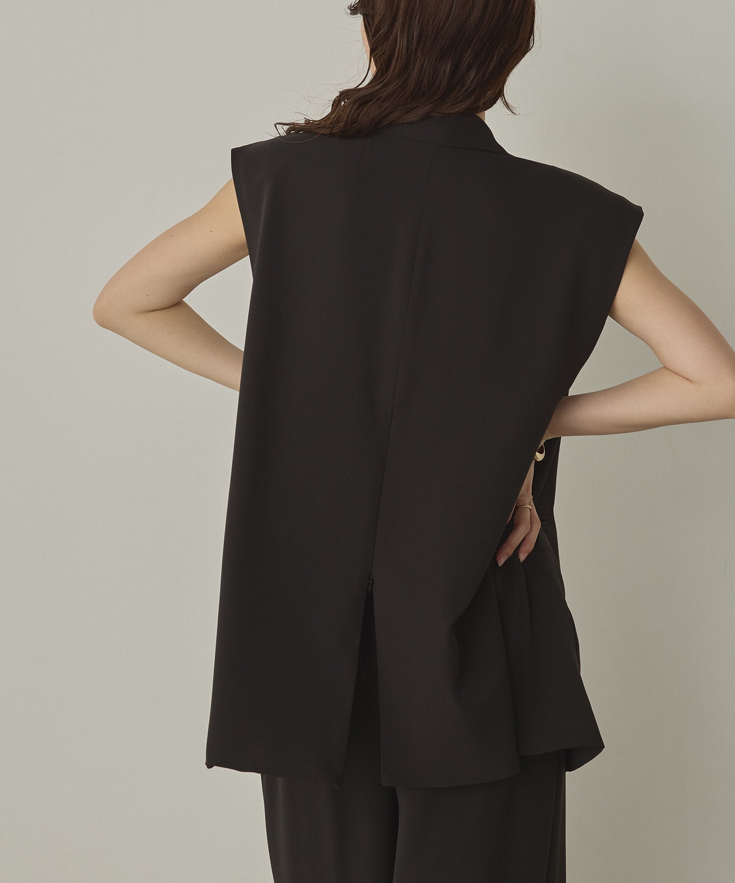 POLY TWILL BACK FASTENER VEST
