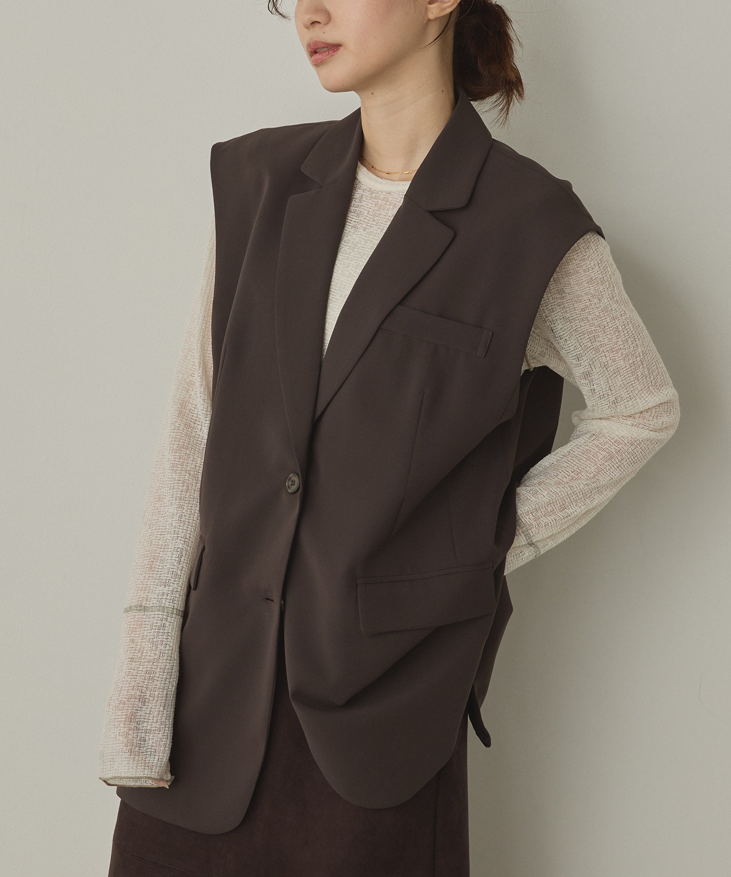 POLY TWILL BACK FASTENER VEST