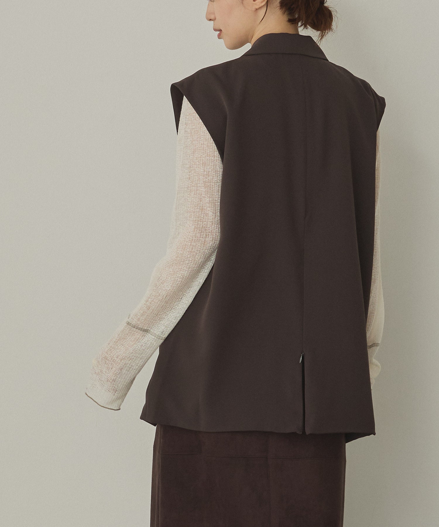 POLY TWILL BACK FASTENER VEST