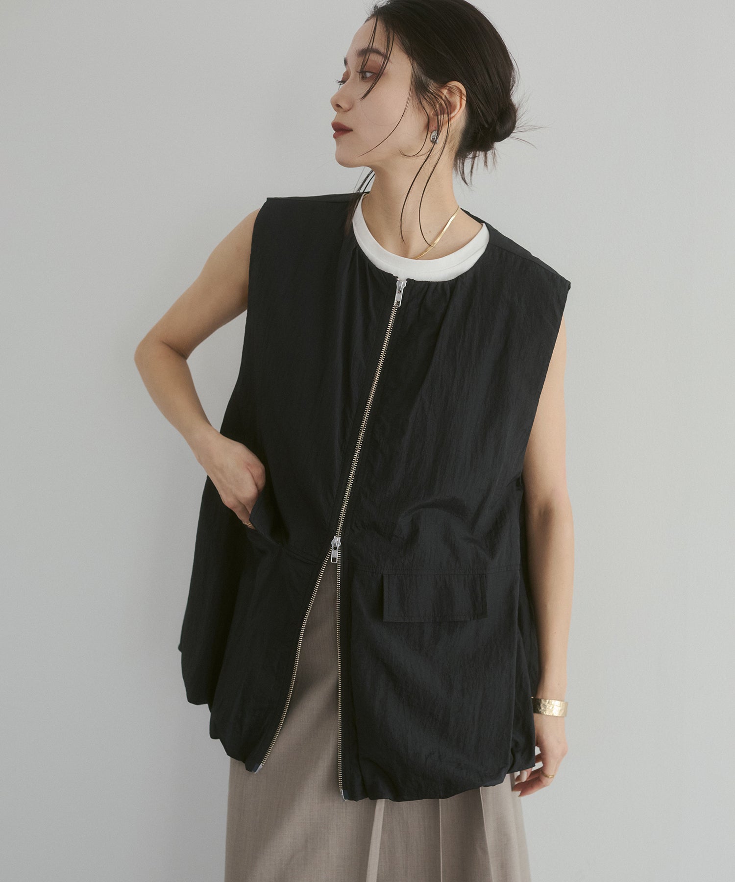 NYLON VEST