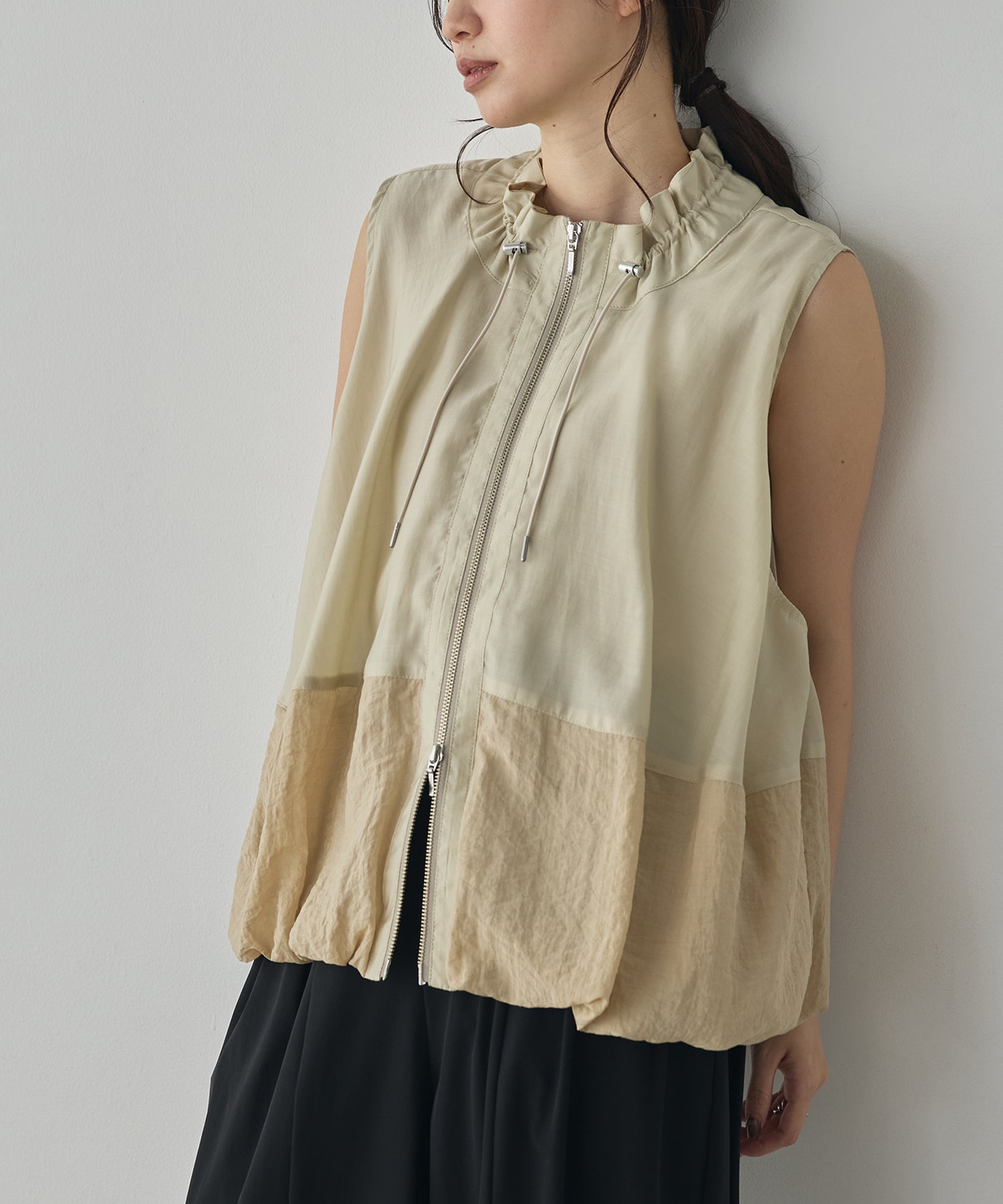 DOCKING BALLOON DESIGN VEST
