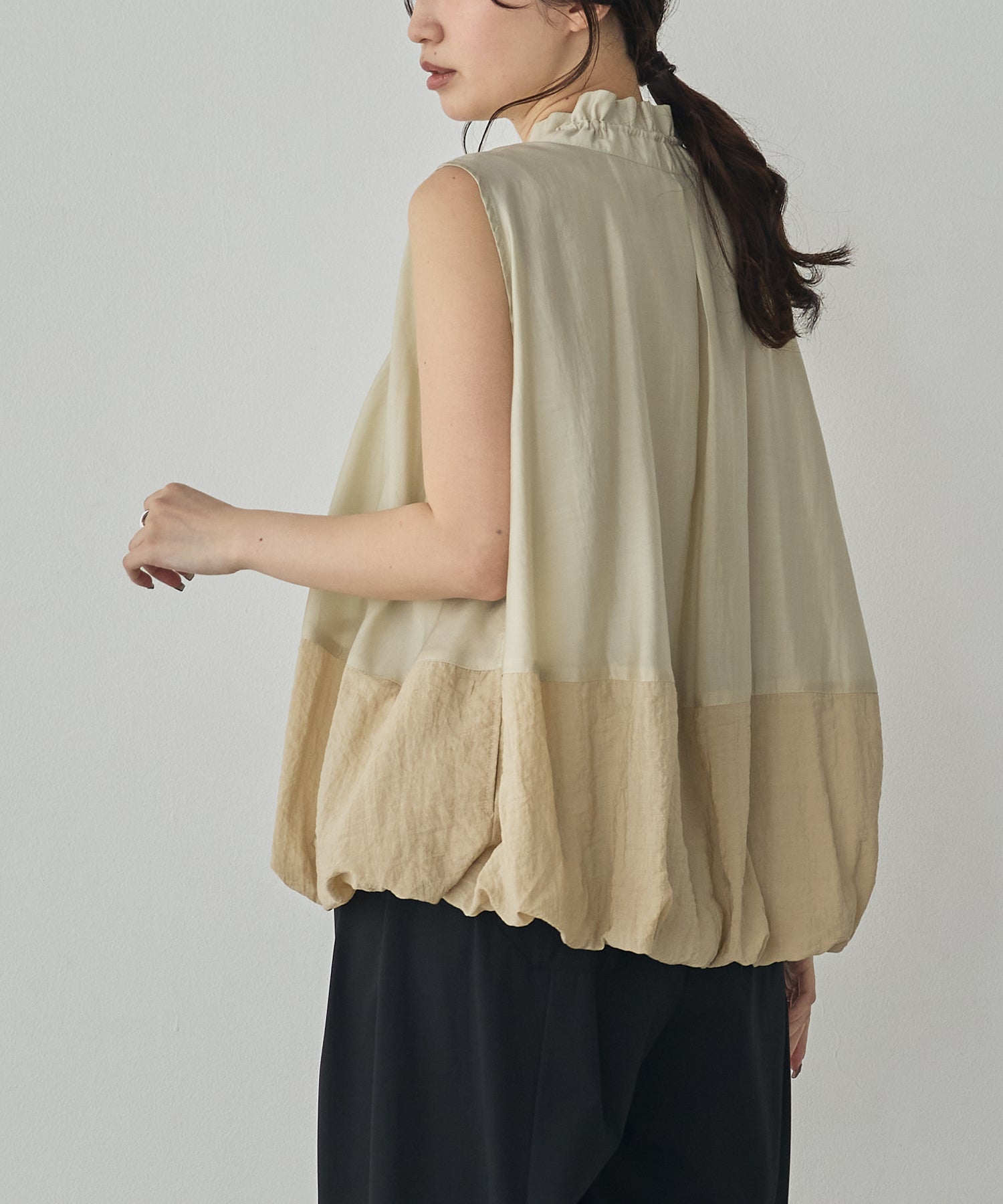 DOCKING BALLOON DESIGN VEST