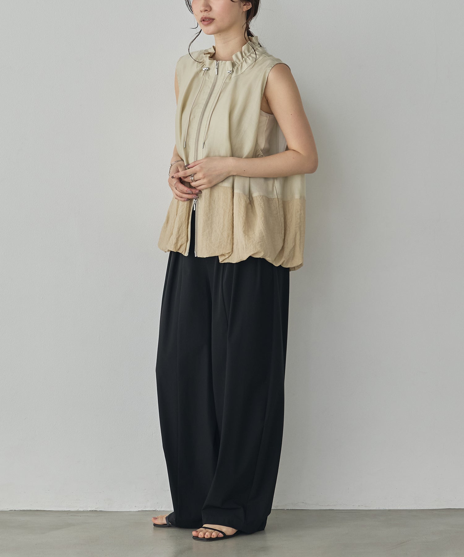 DOCKING BALLOON DESIGN VEST