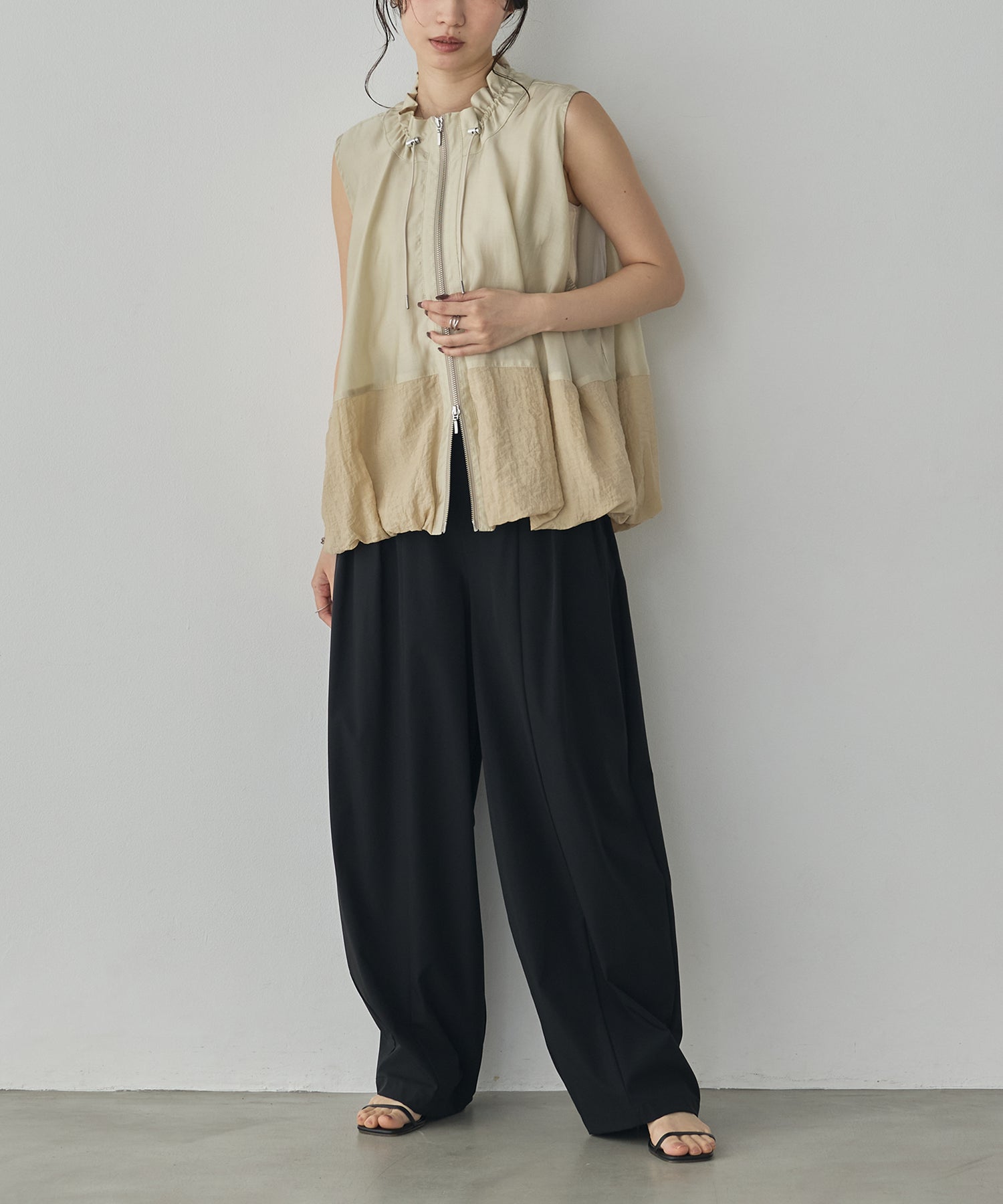 DOCKING BALLOON DESIGN VEST