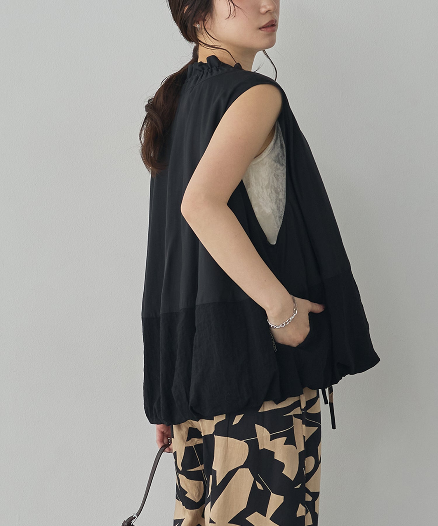 DOCKING BALLOON DESIGN VEST