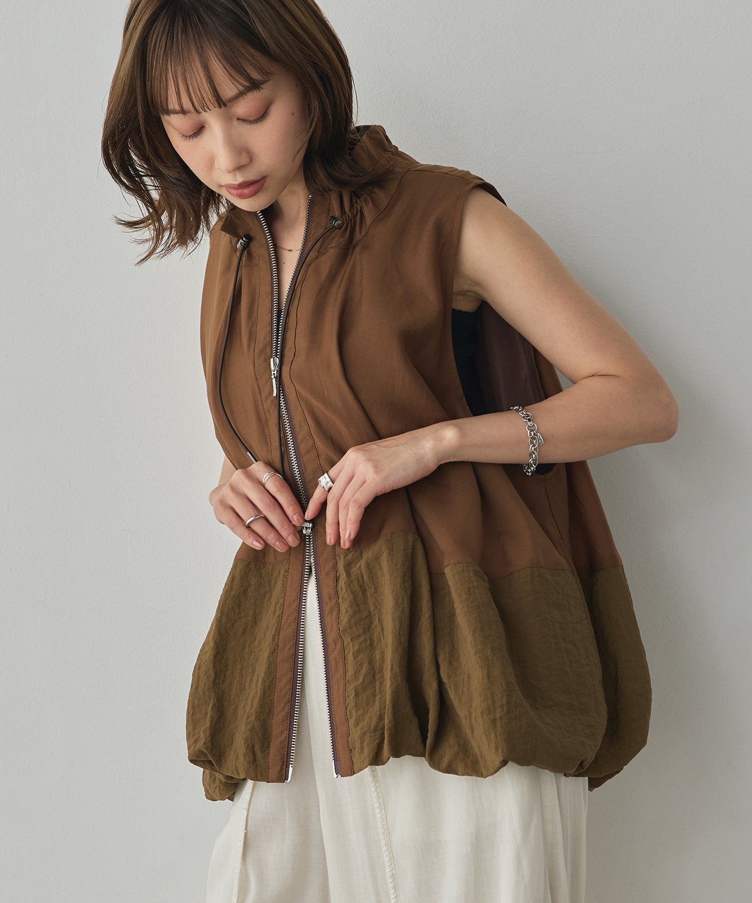 DOCKING BALLOON DESIGN VEST
