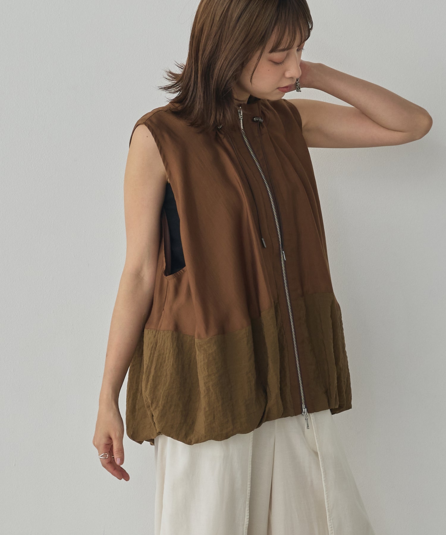DOCKING BALLOON DESIGN VEST
