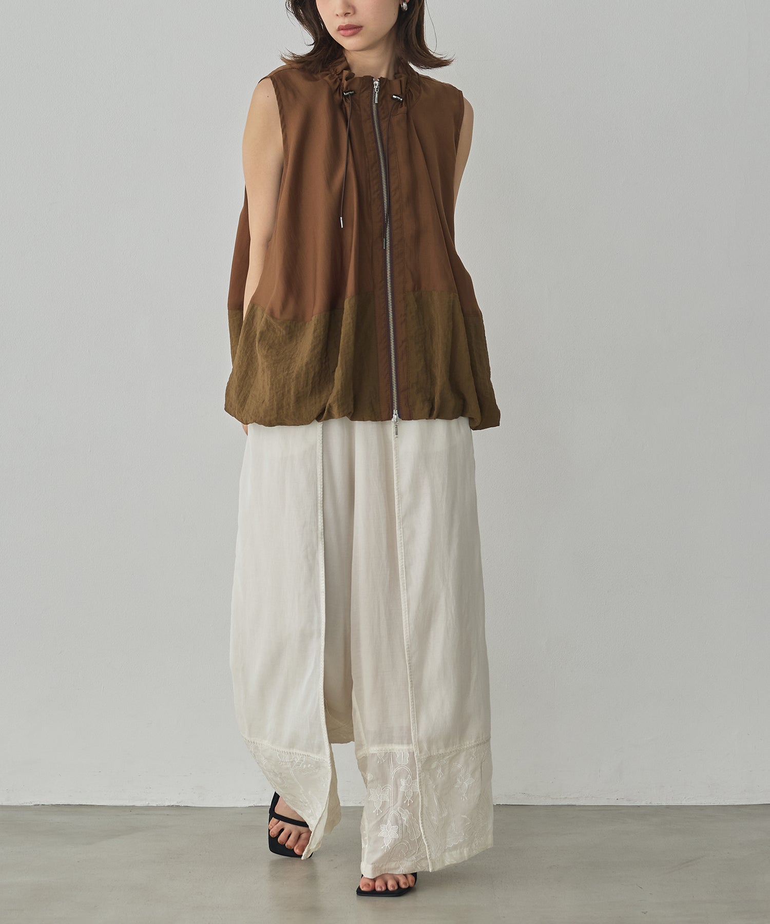 DOCKING BALLOON DESIGN VEST