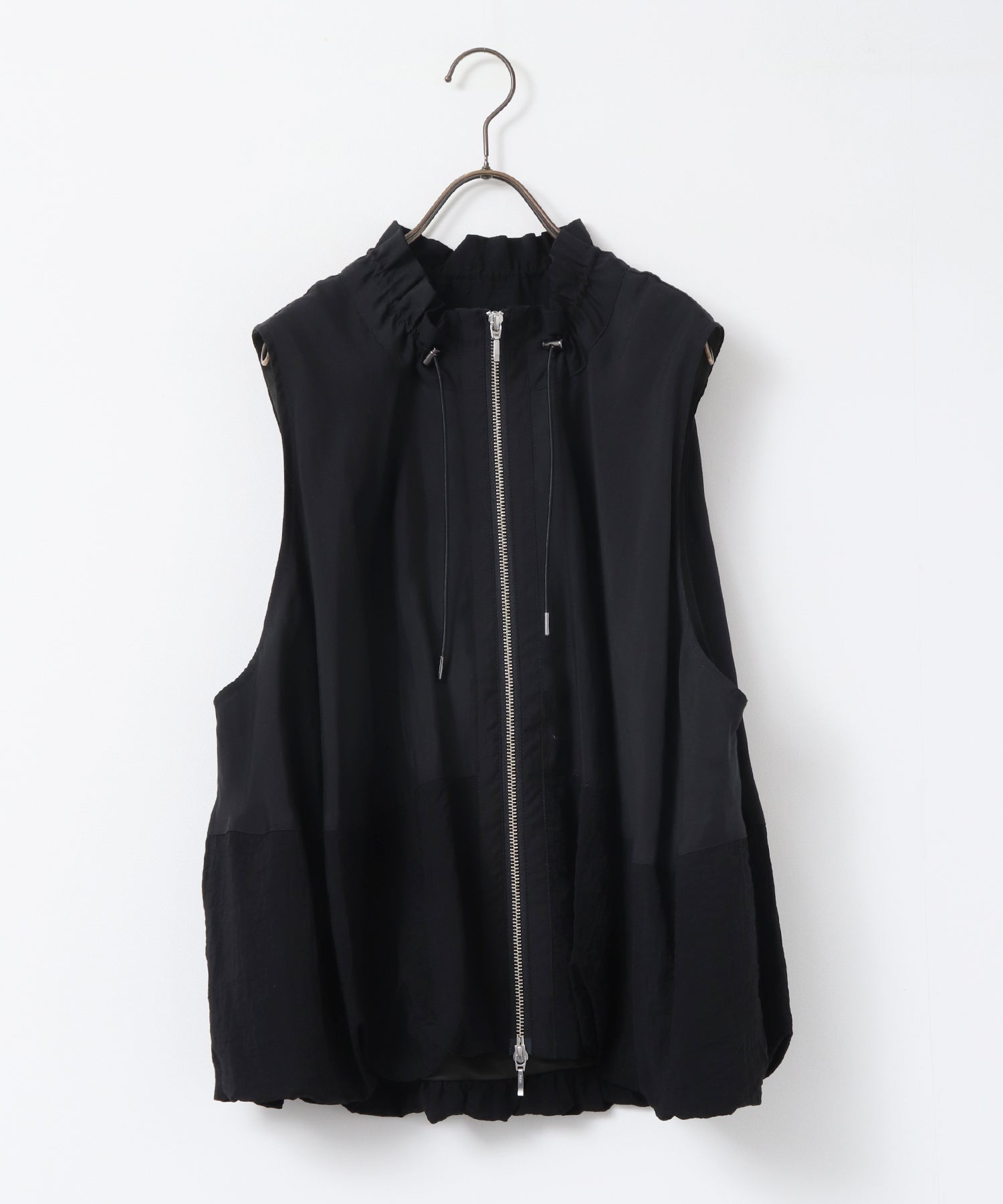DOCKING BALLOON DESIGN VEST