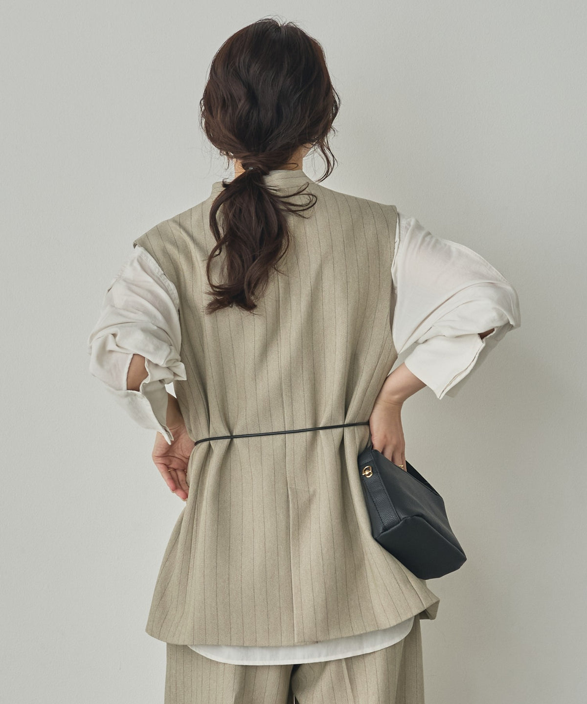 DESIGNS VEST