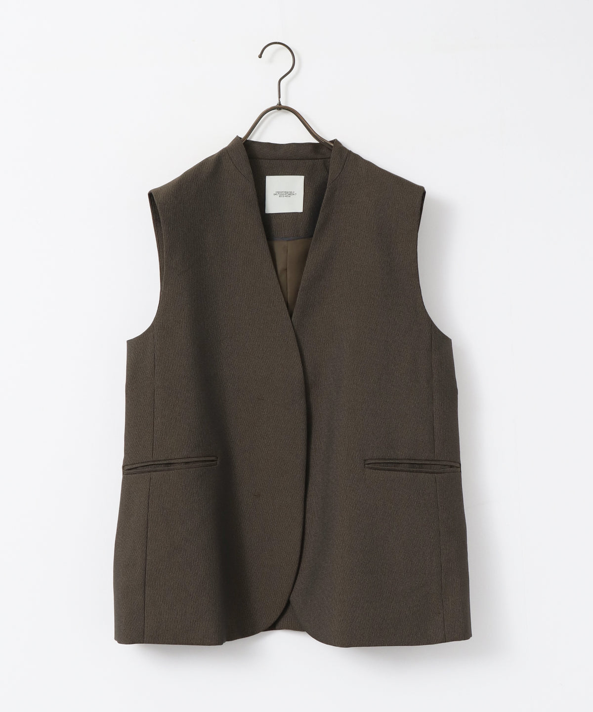 DESIGNS VEST