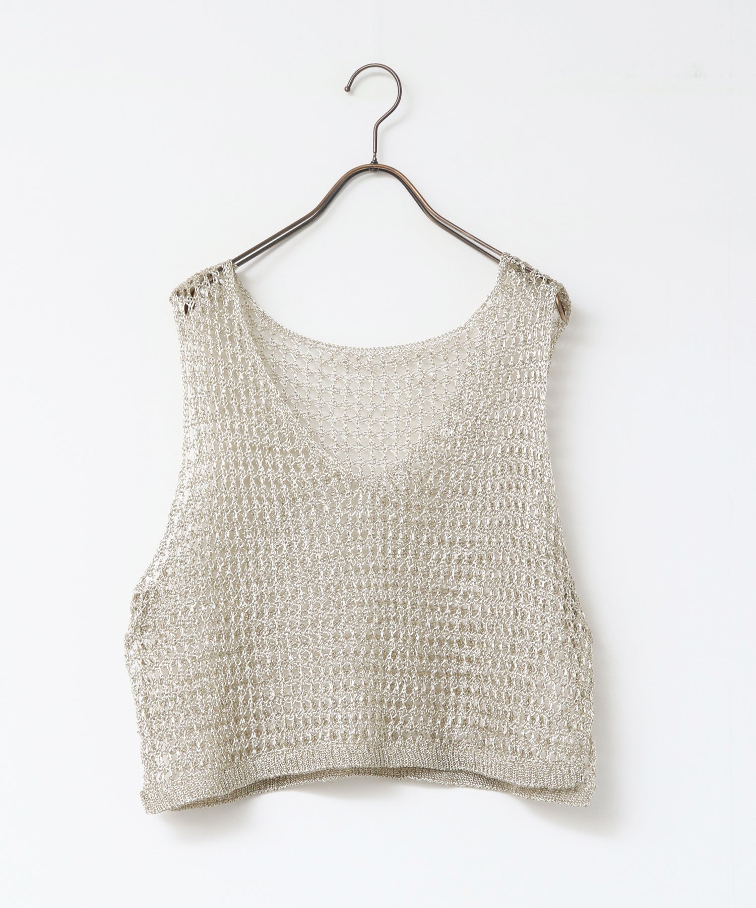 METALLIC YARN KNIT VEST