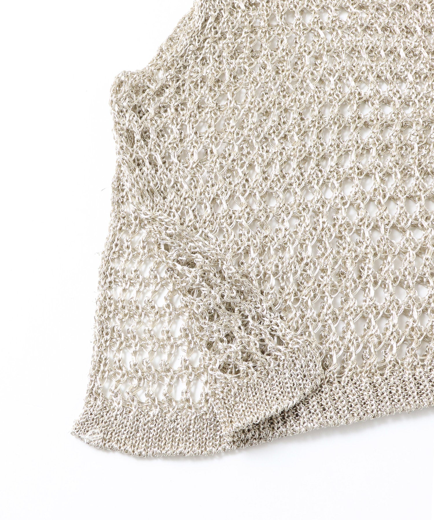 METALLIC YARN KNIT VEST