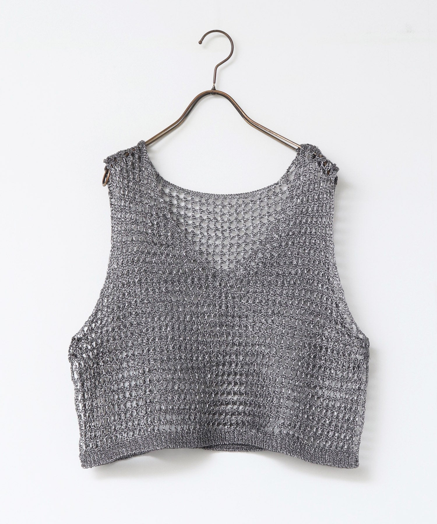 METALLIC YARN KNIT VEST
