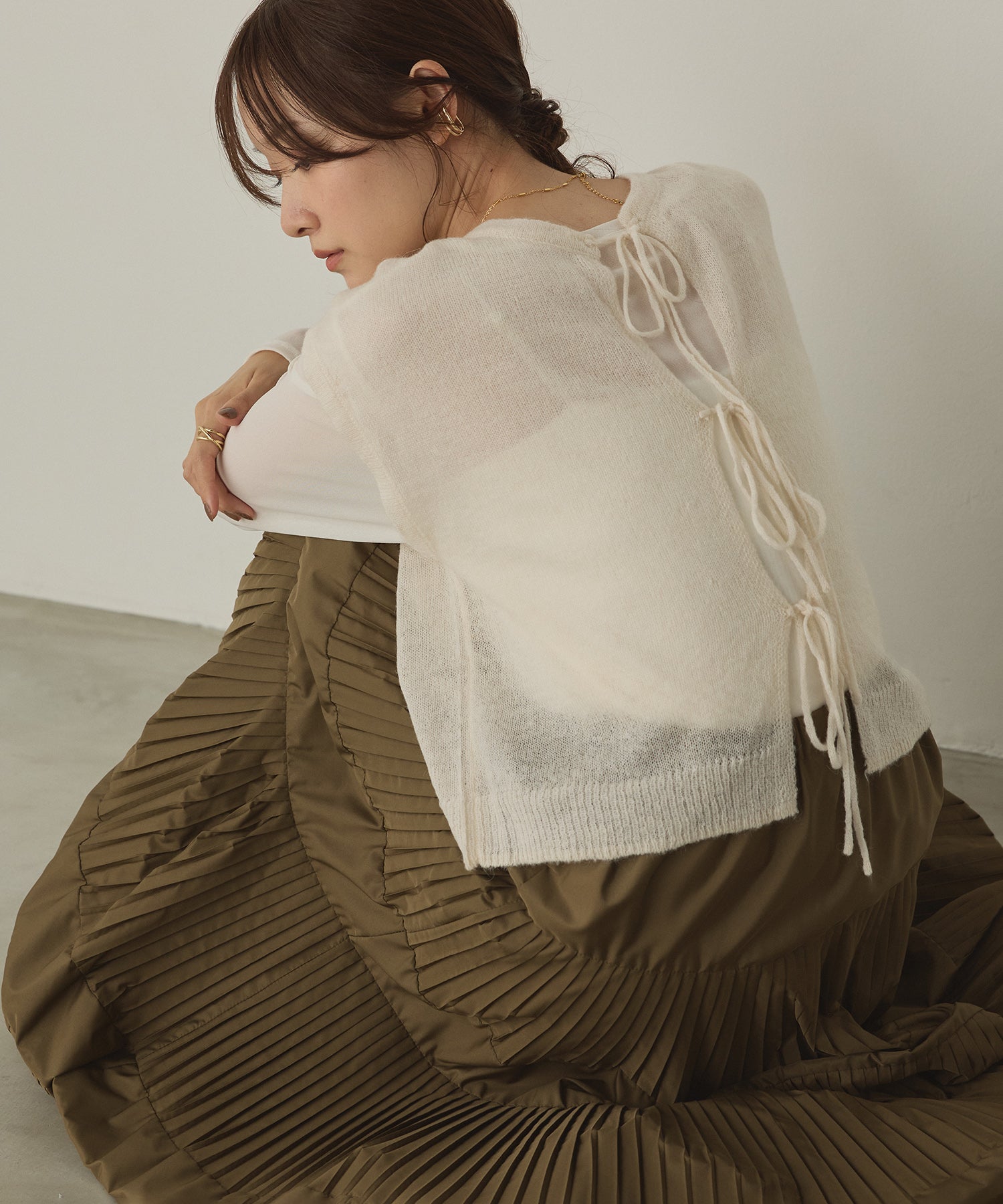 Front and back 2WAY back ribbon sheer knit