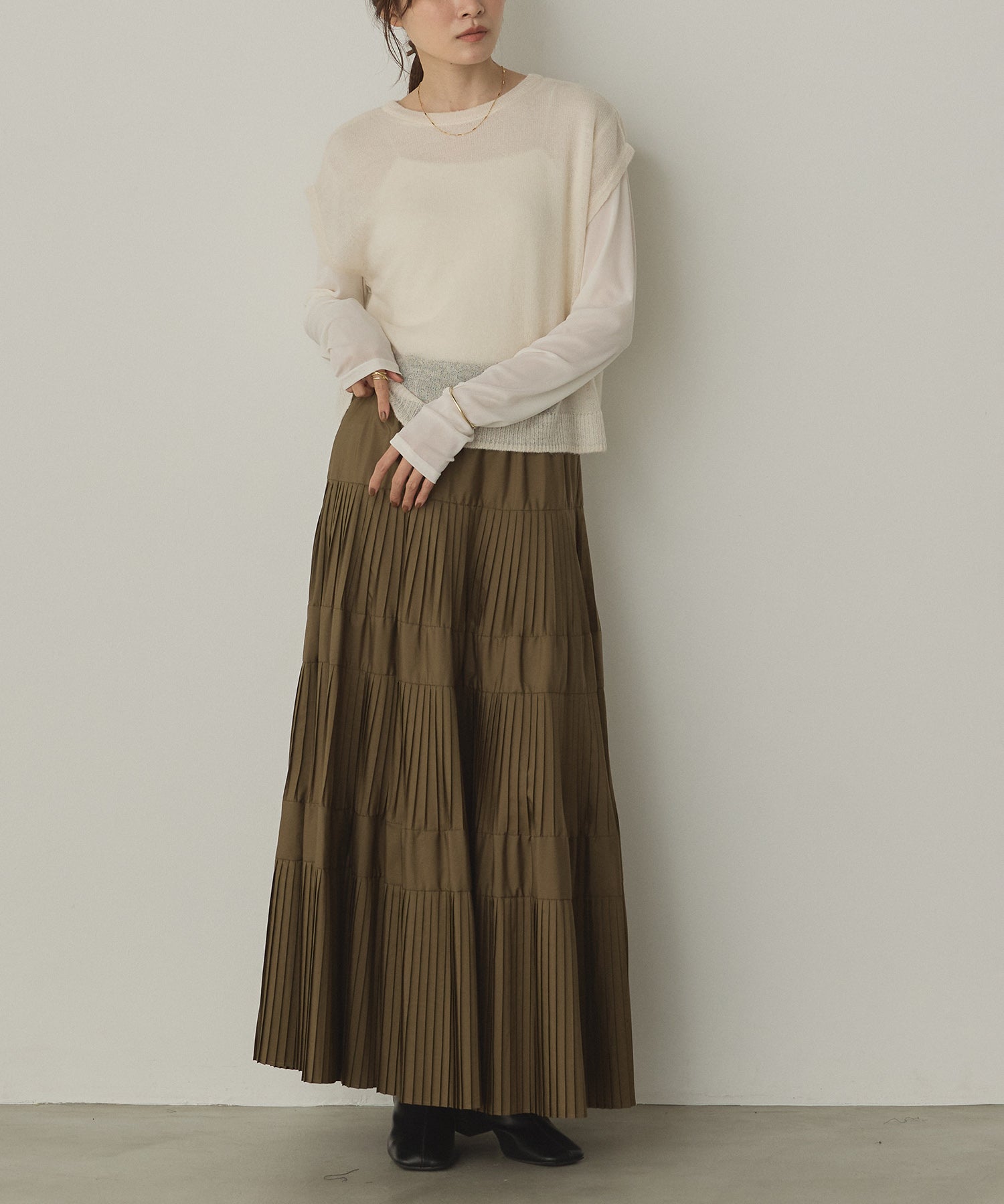 Front and back 2WAY back ribbon sheer knit