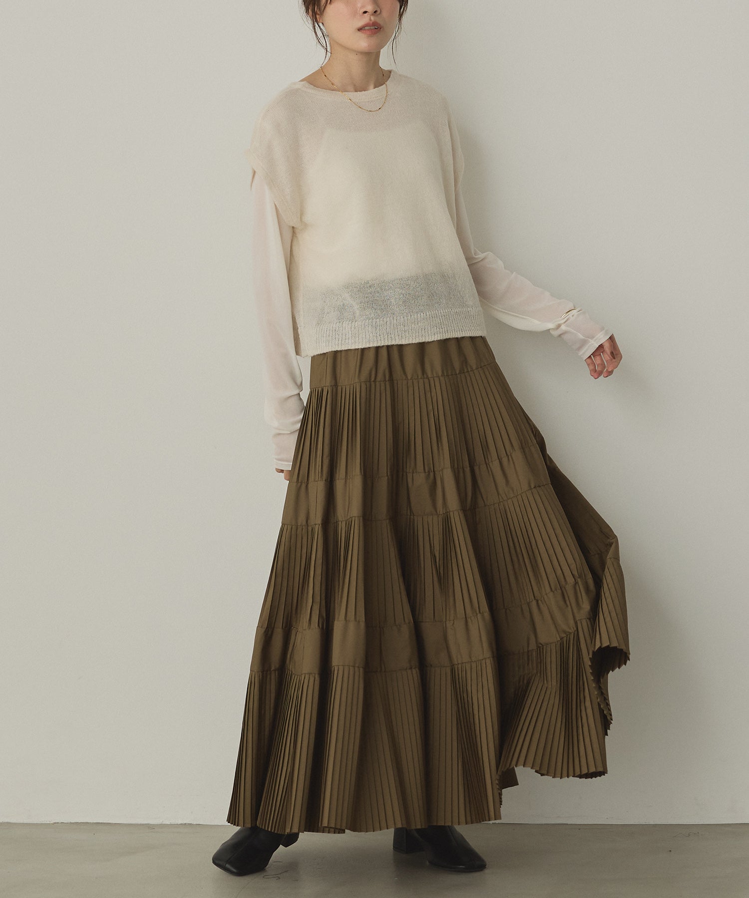 Front and back 2WAY back ribbon sheer knit