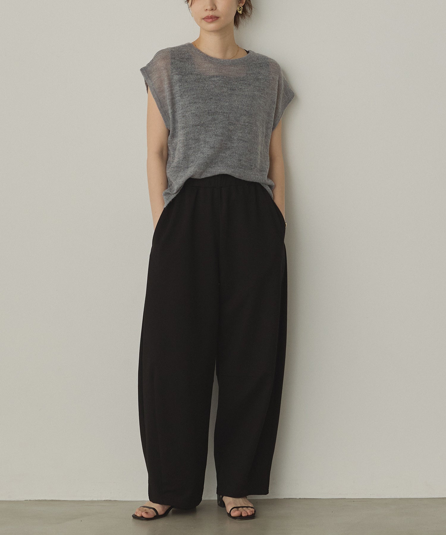 Front and back 2WAY back ribbon sheer knit