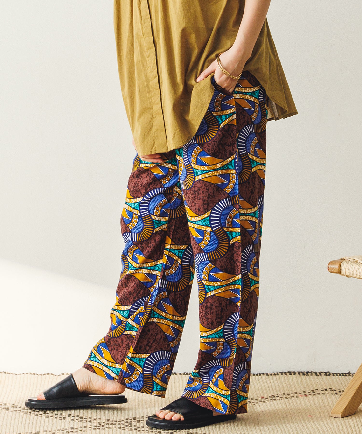 プリントストレートパンツ