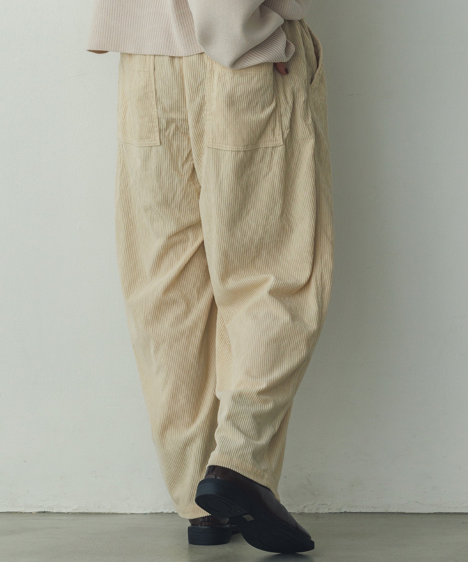 コーデュロイ コクーンパンツ