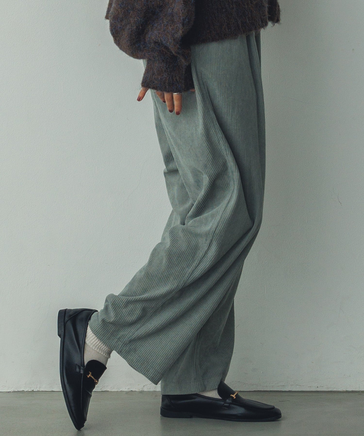 コーデュロイ コクーンパンツ