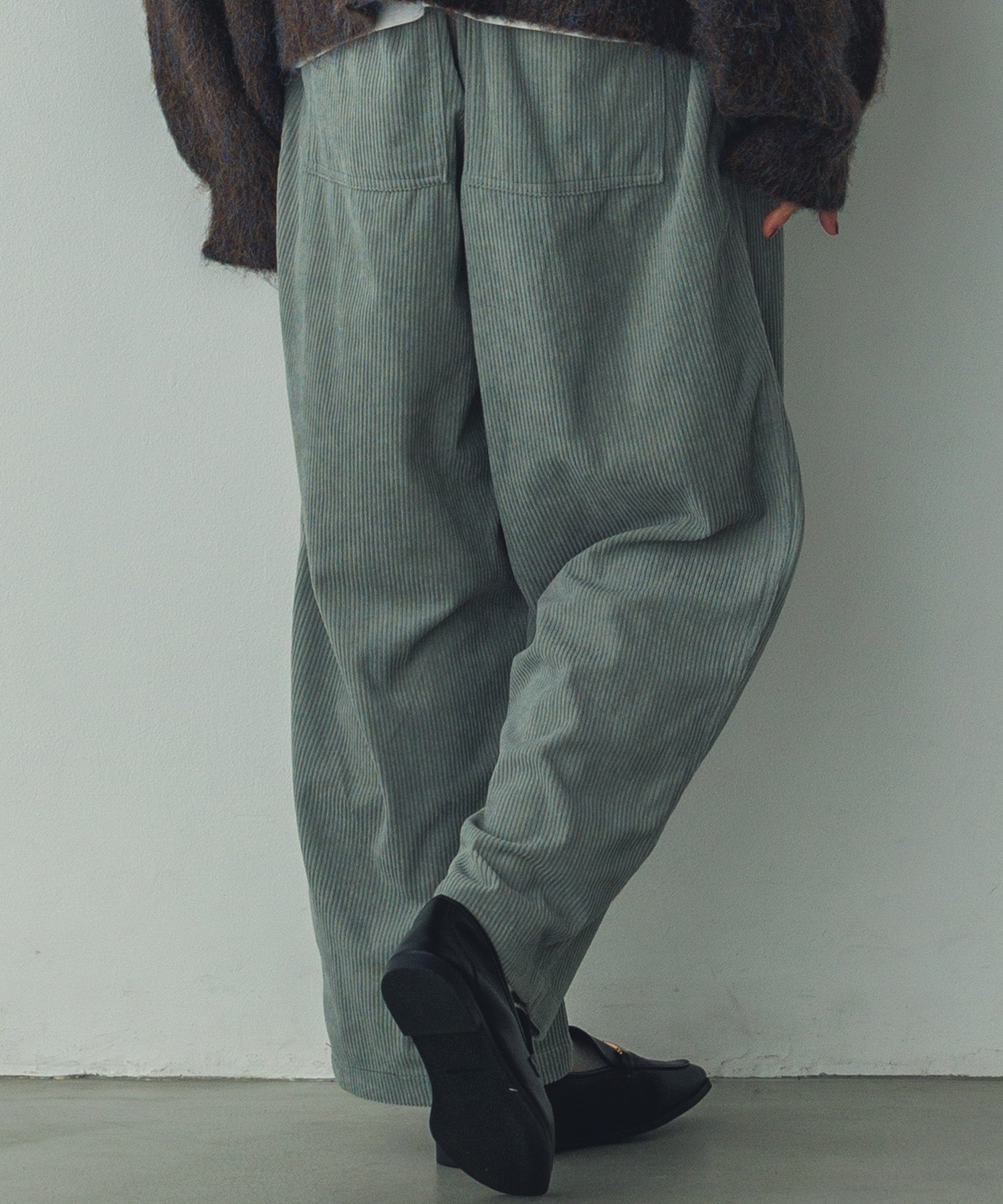 コーデュロイ コクーンパンツ