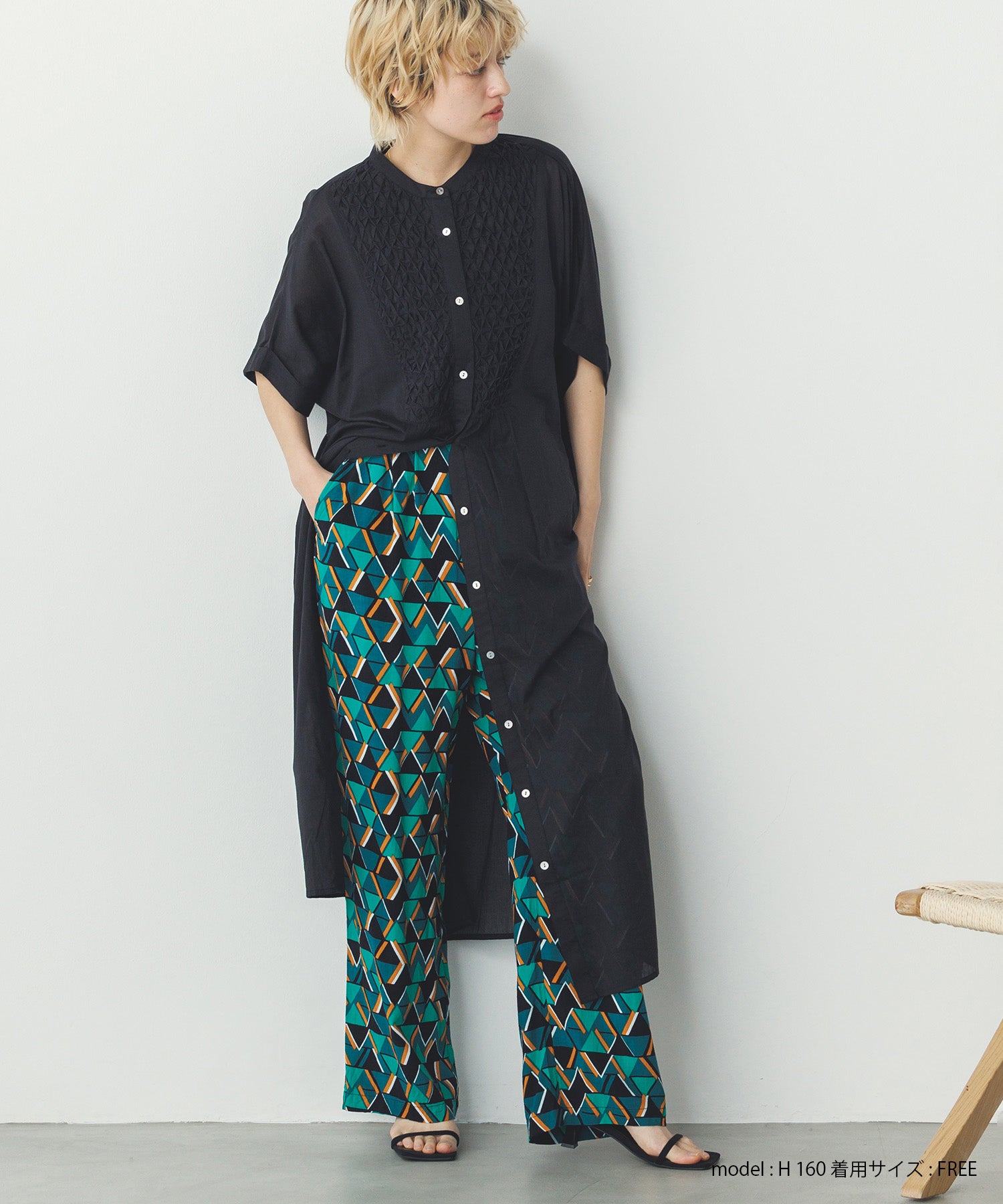 レーヨン プリントストレートパンツ