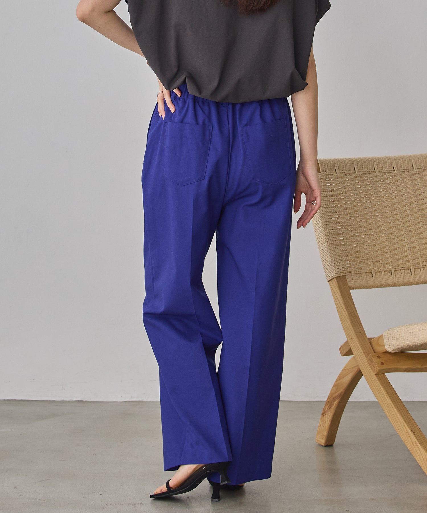 FRENCH LINEN STRAIGHT-LEG PANTS
